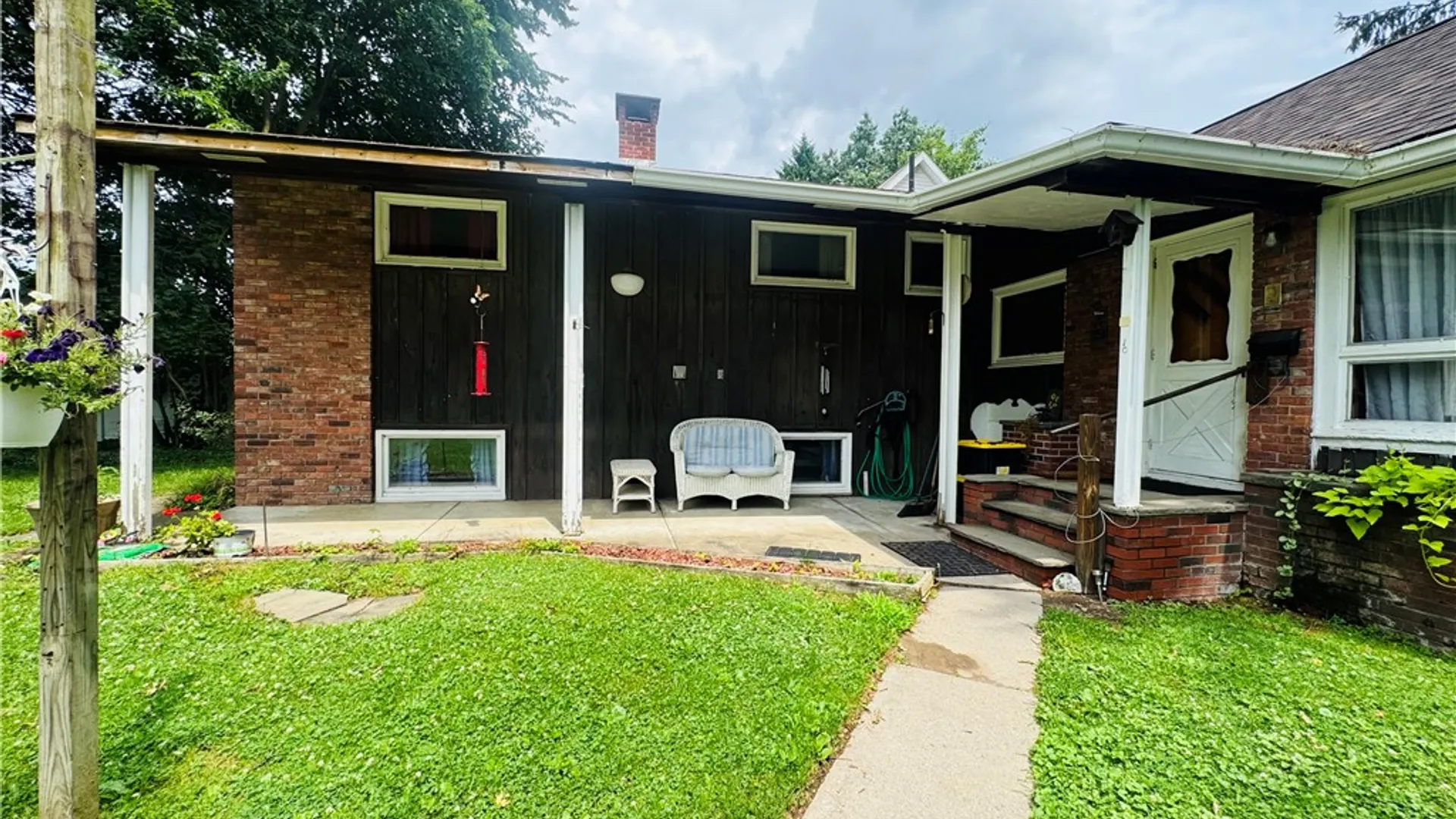 Property at 10 Jefferson Avenue, Oneonta, NY 13820 4