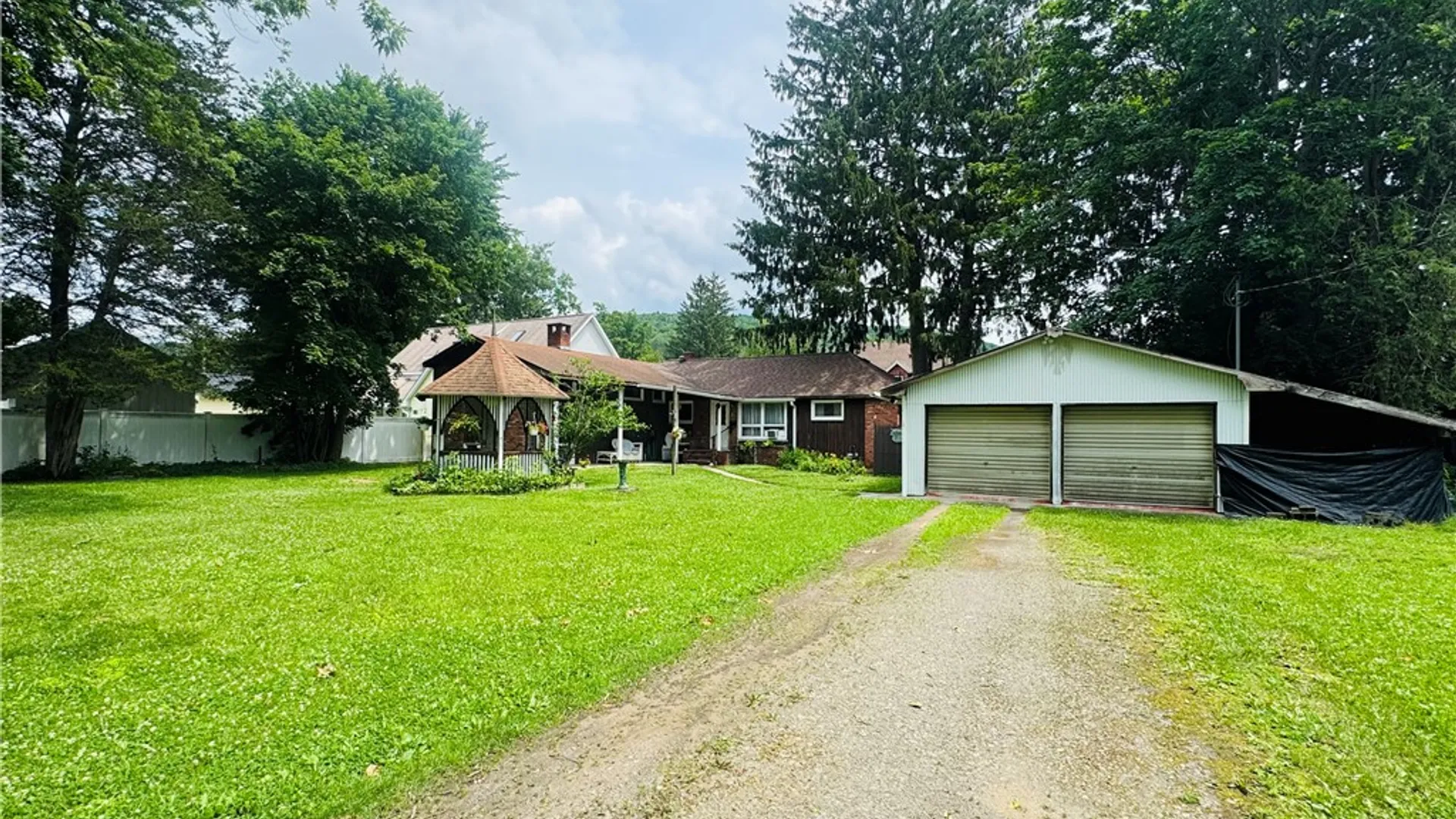 Property at 10 Jefferson Avenue, Oneonta, NY 13820 38