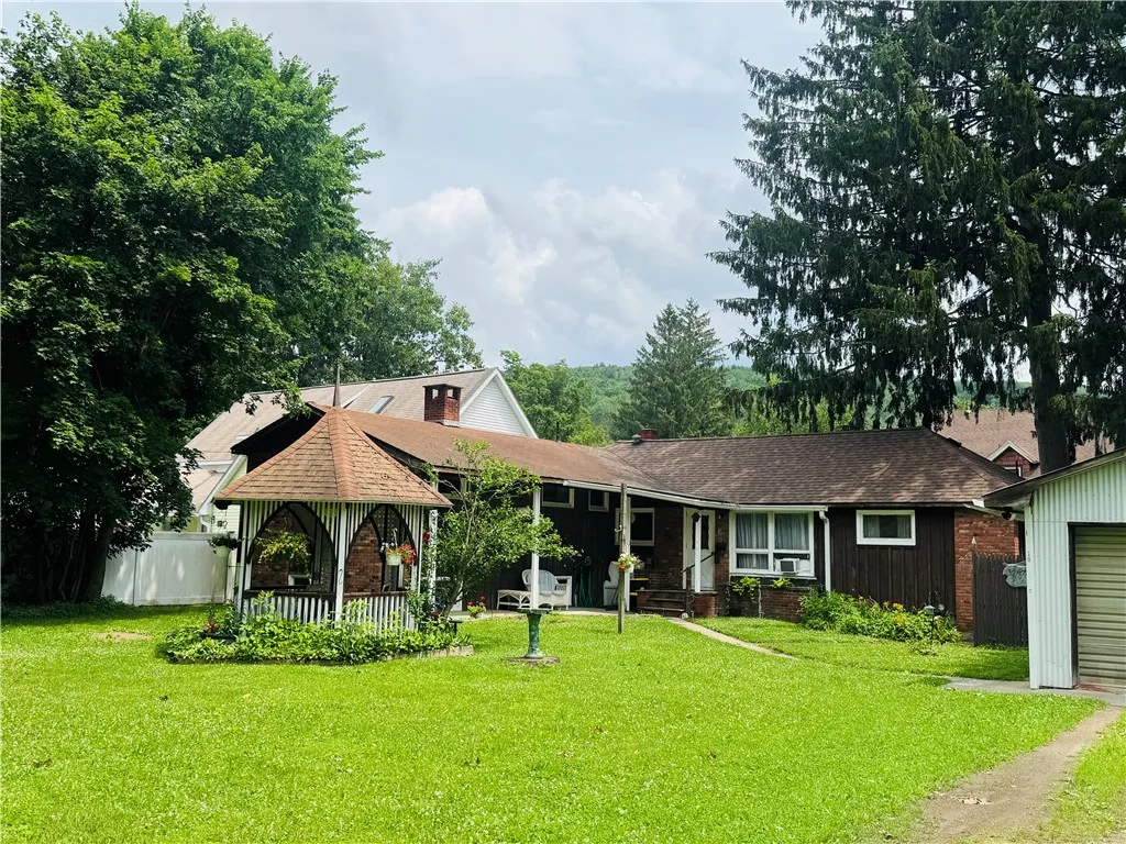 Property at 10 Jefferson Avenue, Oneonta, NY 13820