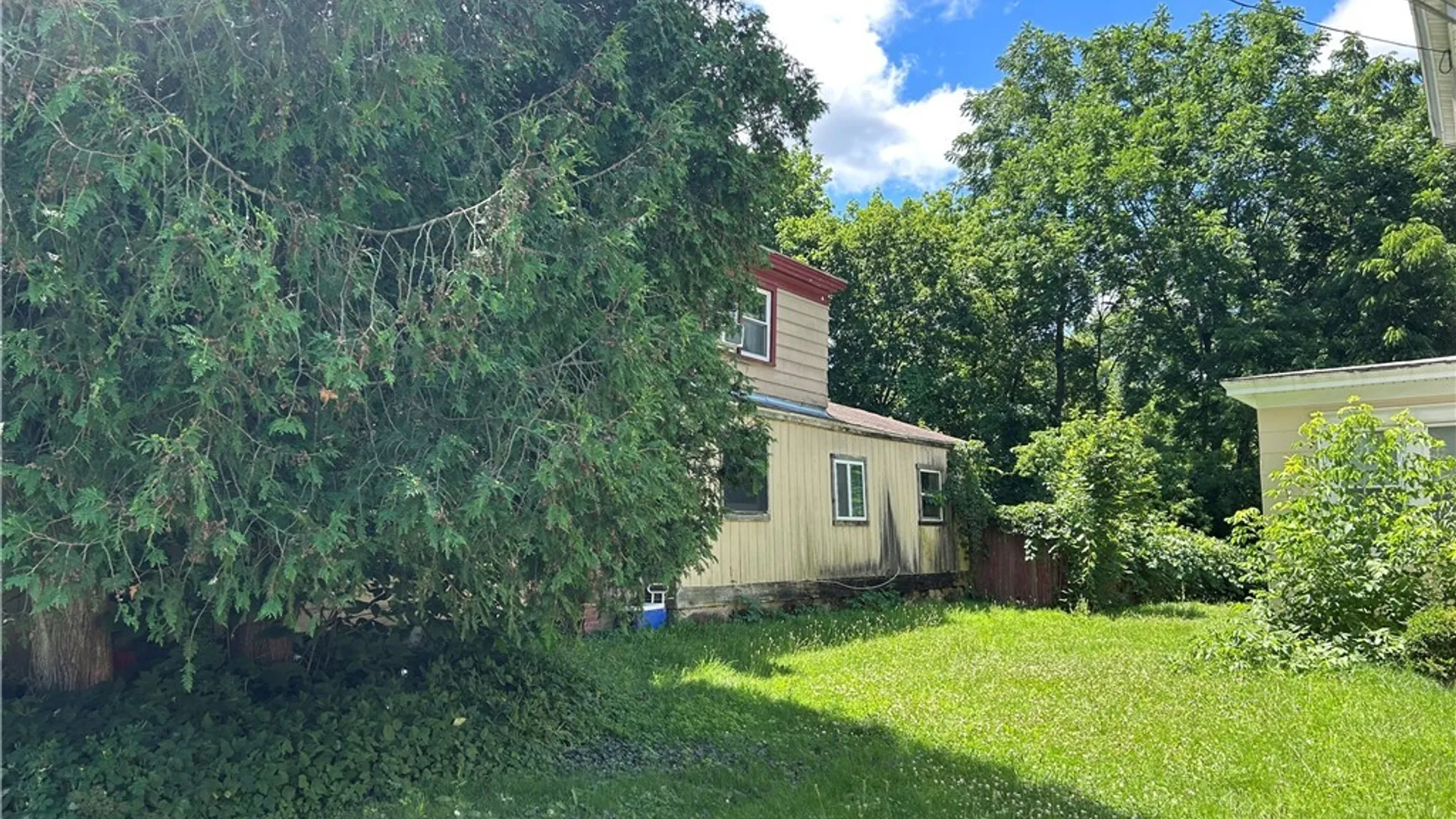 Property at 1722 Valley Drive, Syracuse, NY 13207 5