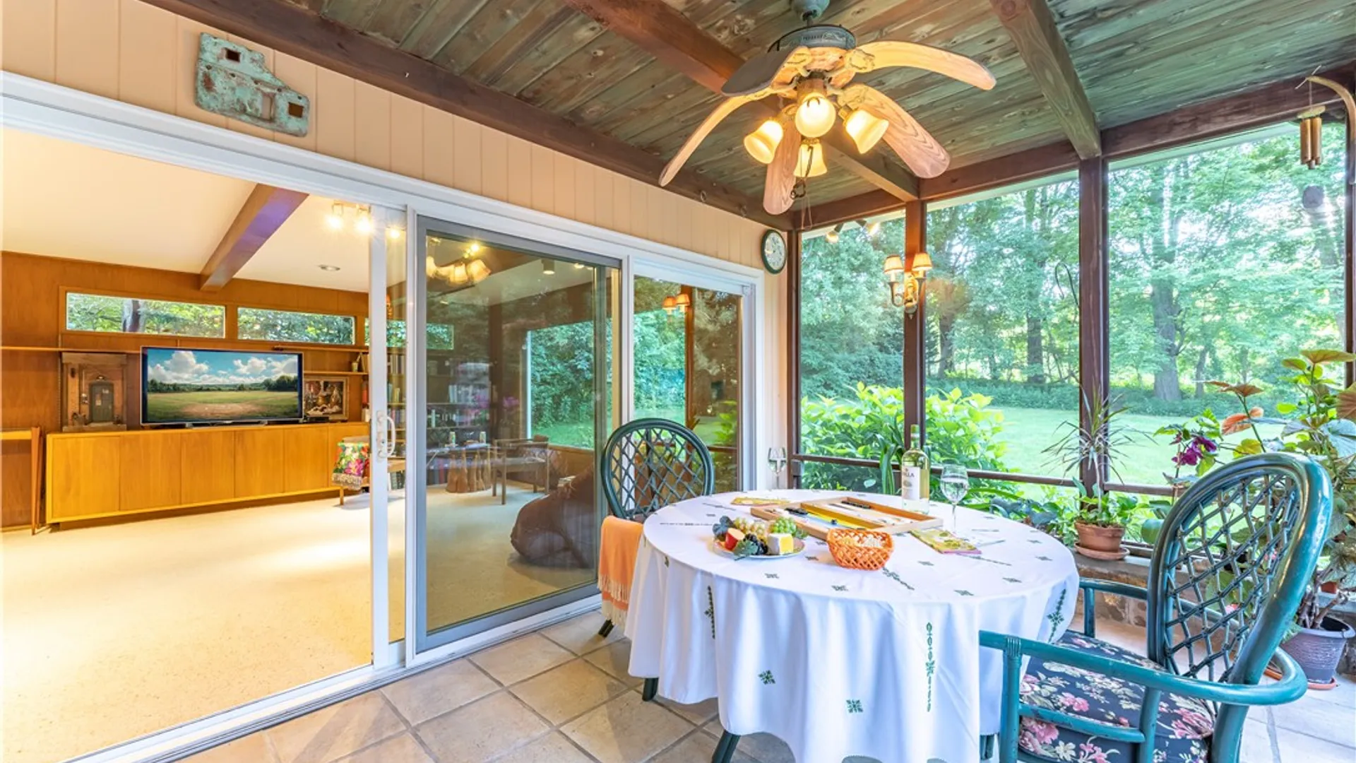 Property at 28 San Rafael Drive, Pittsford, NY 14618 10
