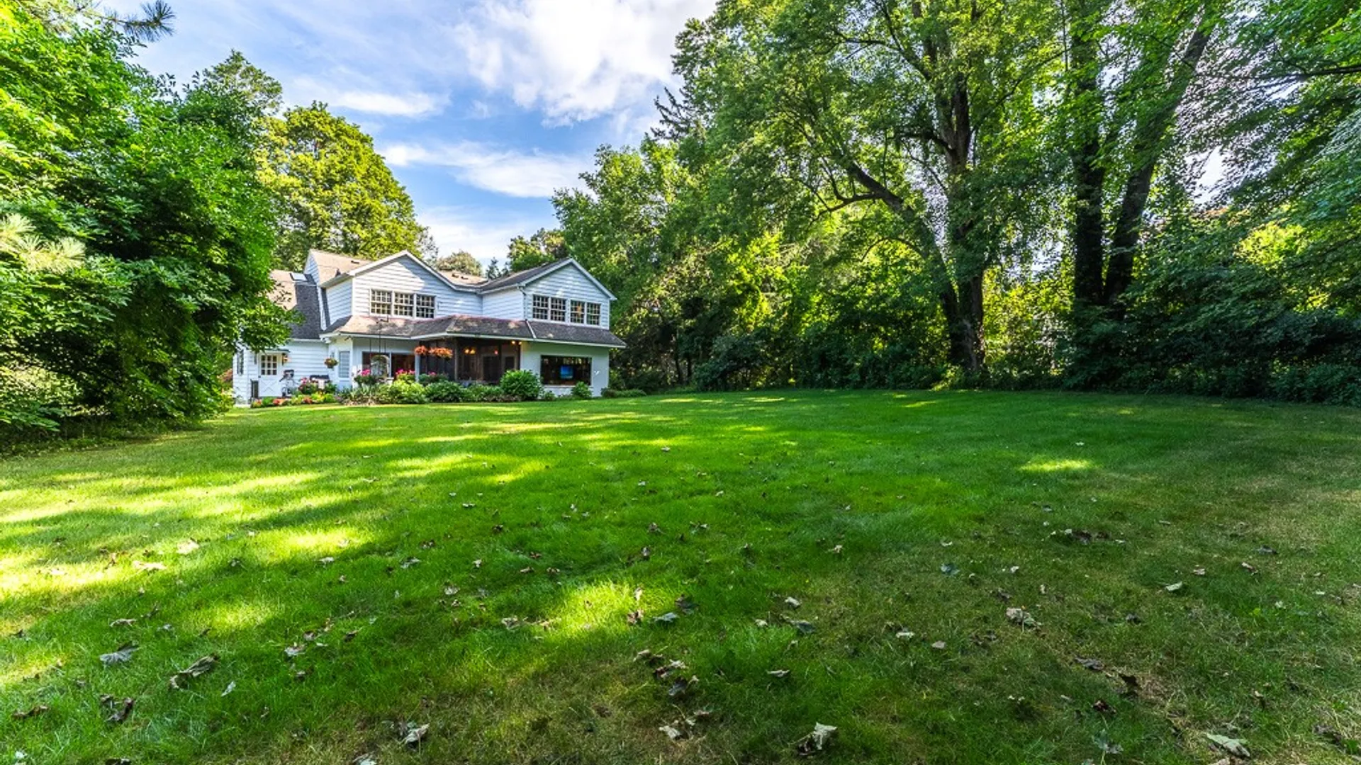Property at 28 San Rafael Drive, Pittsford, NY 14618 43