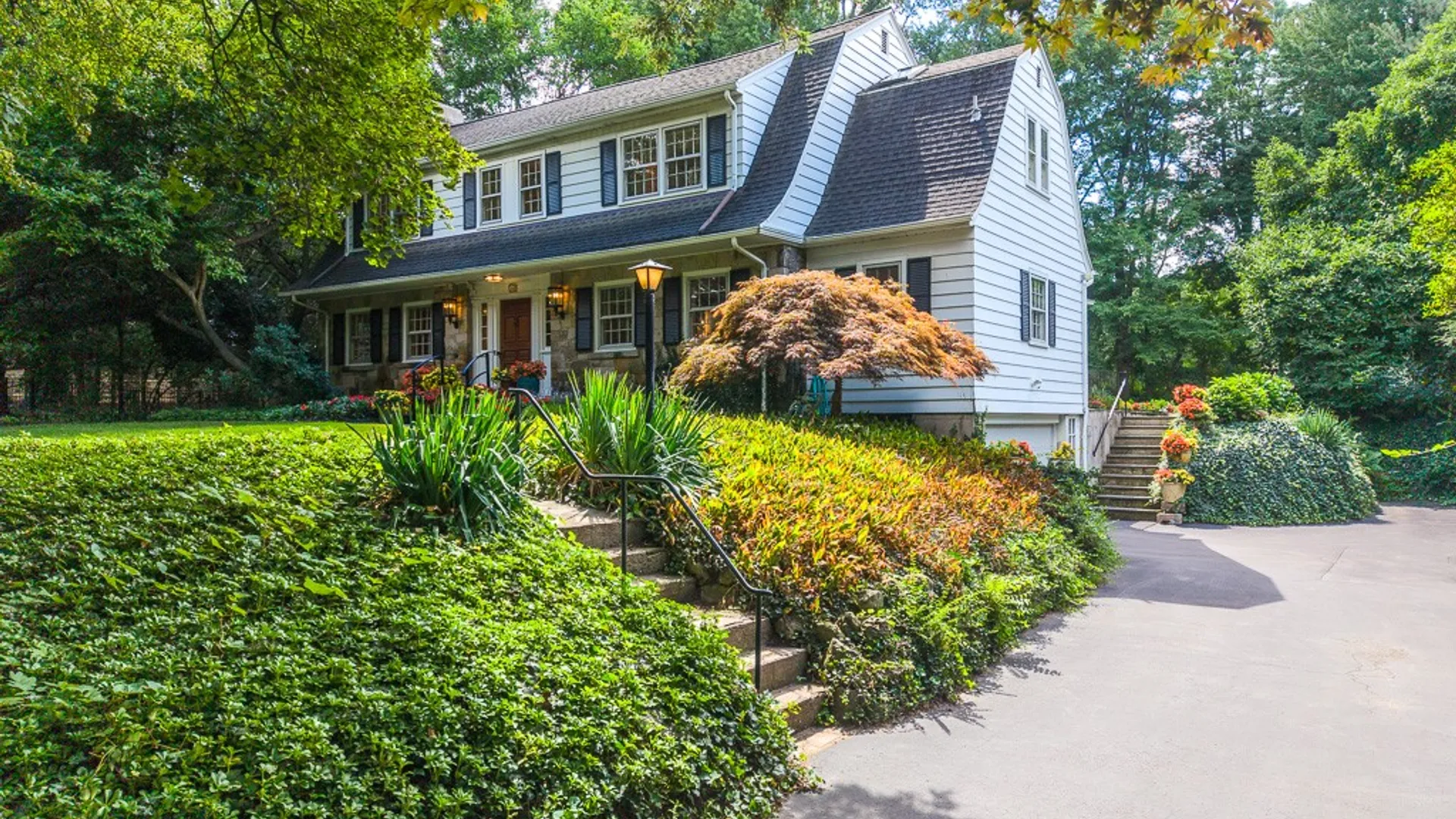 Property at 28 San Rafael Drive, Pittsford, NY 14618 49