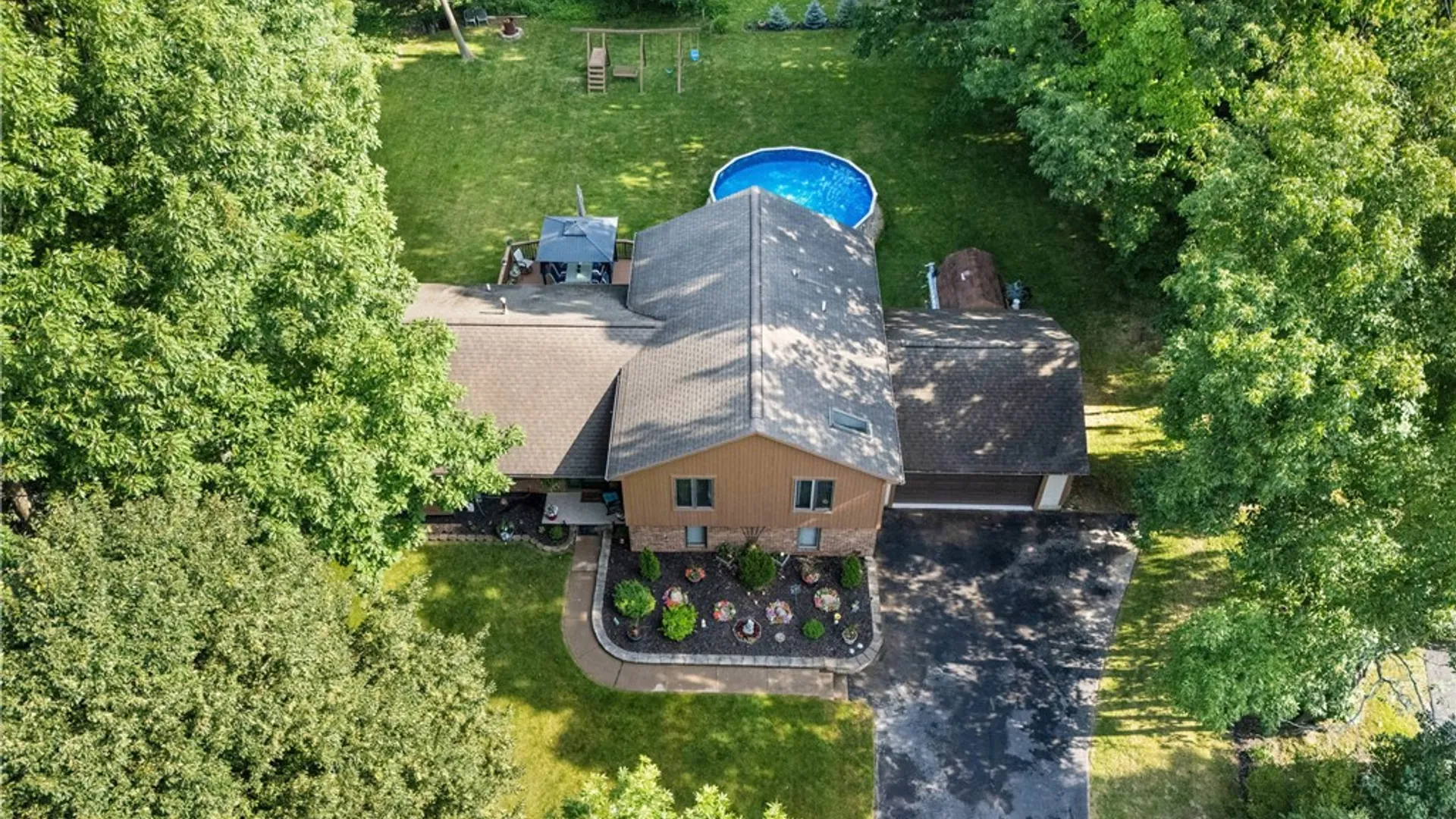 Property at 14 Maryknoll Circle, Livonia, NY 14487 3