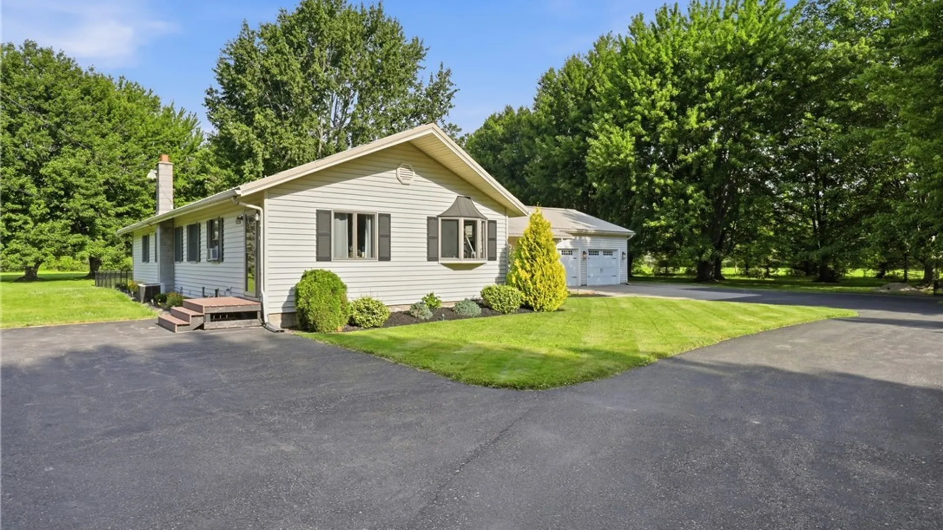 Property at 3820 Beebe Road, Wilson, NY 14108 3