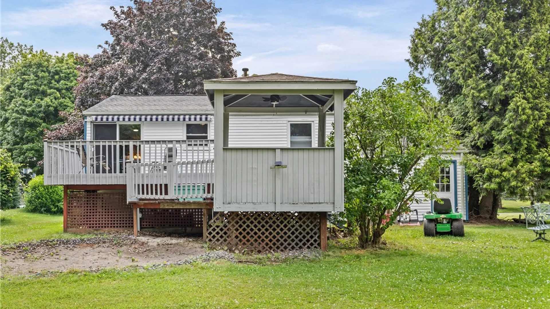 Property at 43 Curtisdale Lane, Hamlin, NY 14464 38
