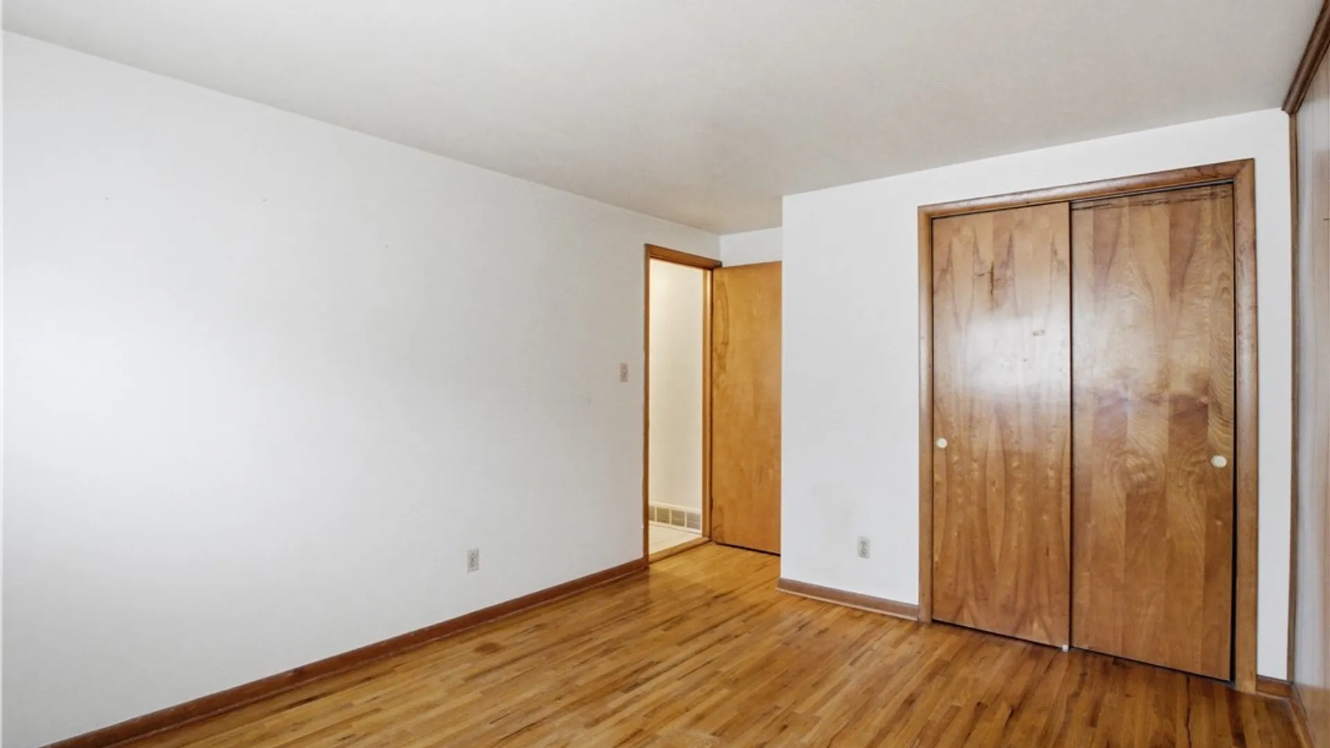 Property at 192 N Seine Drive, Cheektowaga, NY 14227 22