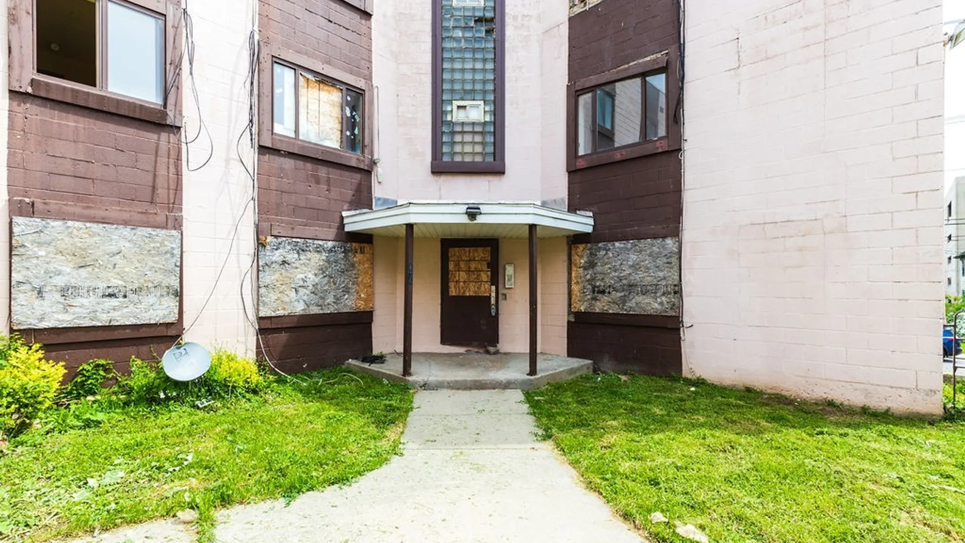 Property at 628 9th Street, Niagara Falls, NY 14301 5
