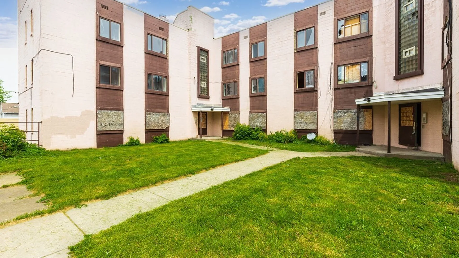 Property at 628 9th Street, Niagara Falls, NY 14301 7