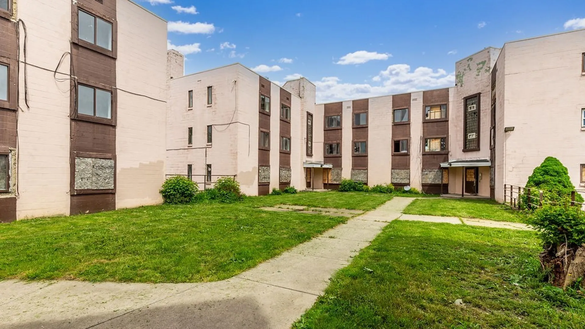 Property at 628 9th Street, Niagara Falls, NY 14301 8