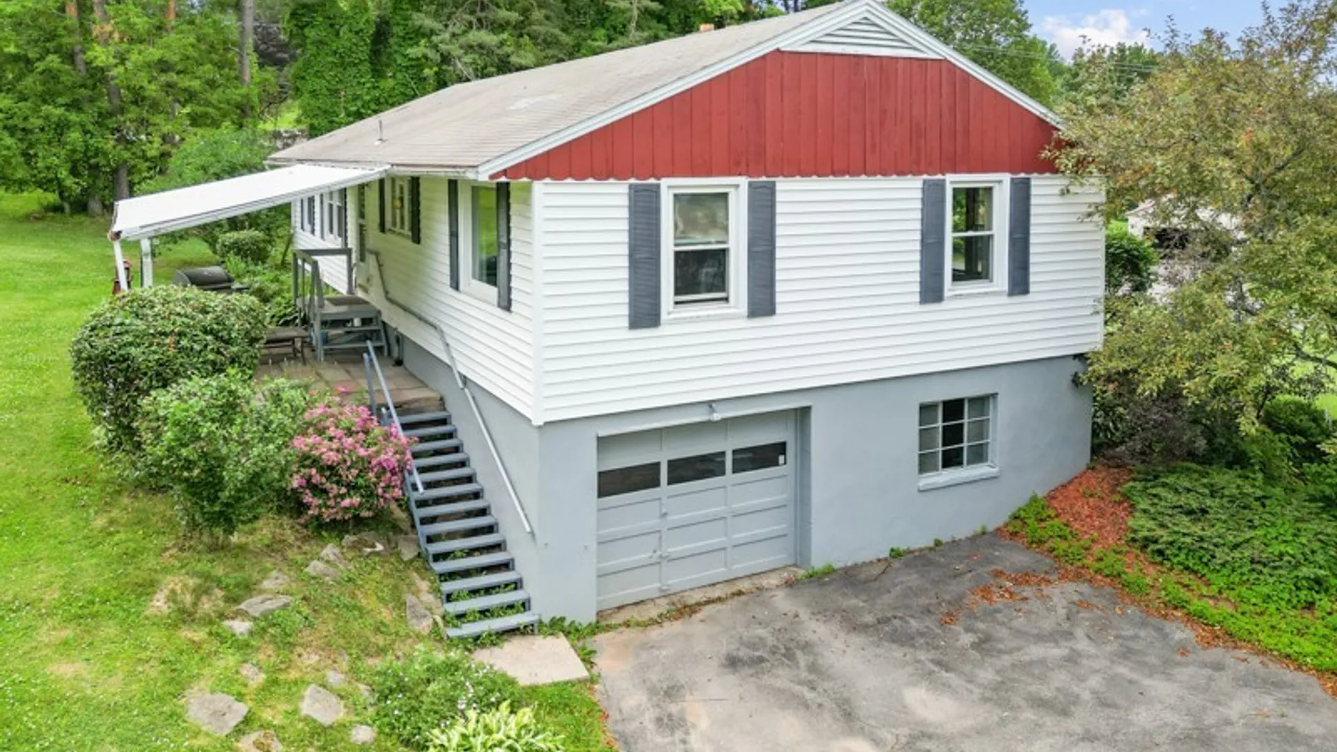 Property at 182 Hinman rd, German Flatts, NY 13407 14
