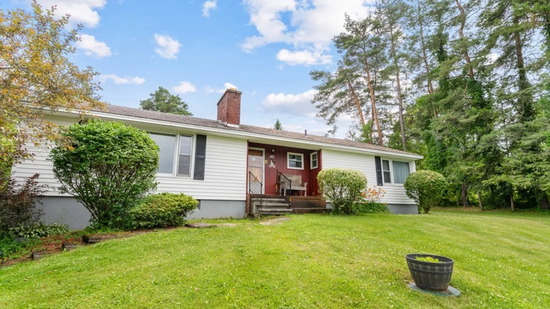 Property at 182 Hinman rd, German Flatts, NY 13407 16