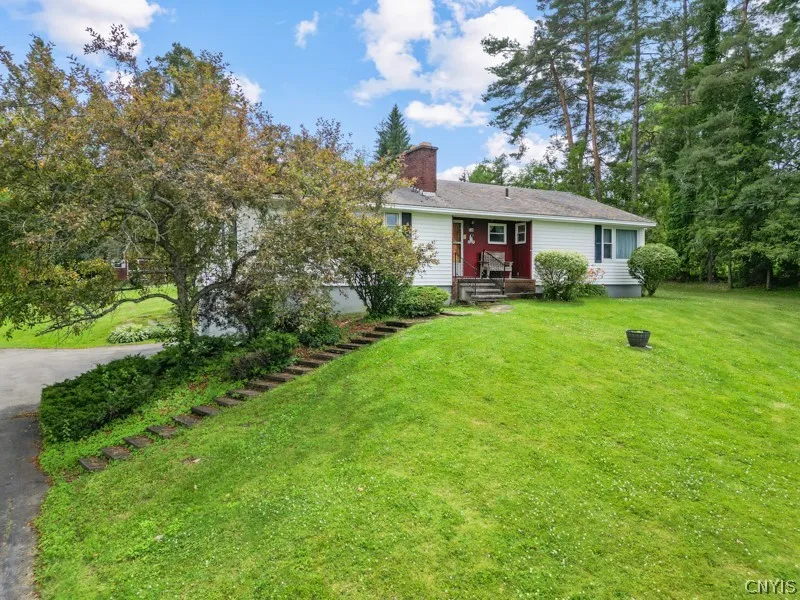 Property at 182 Hinman rd, German Flatts, NY 13407