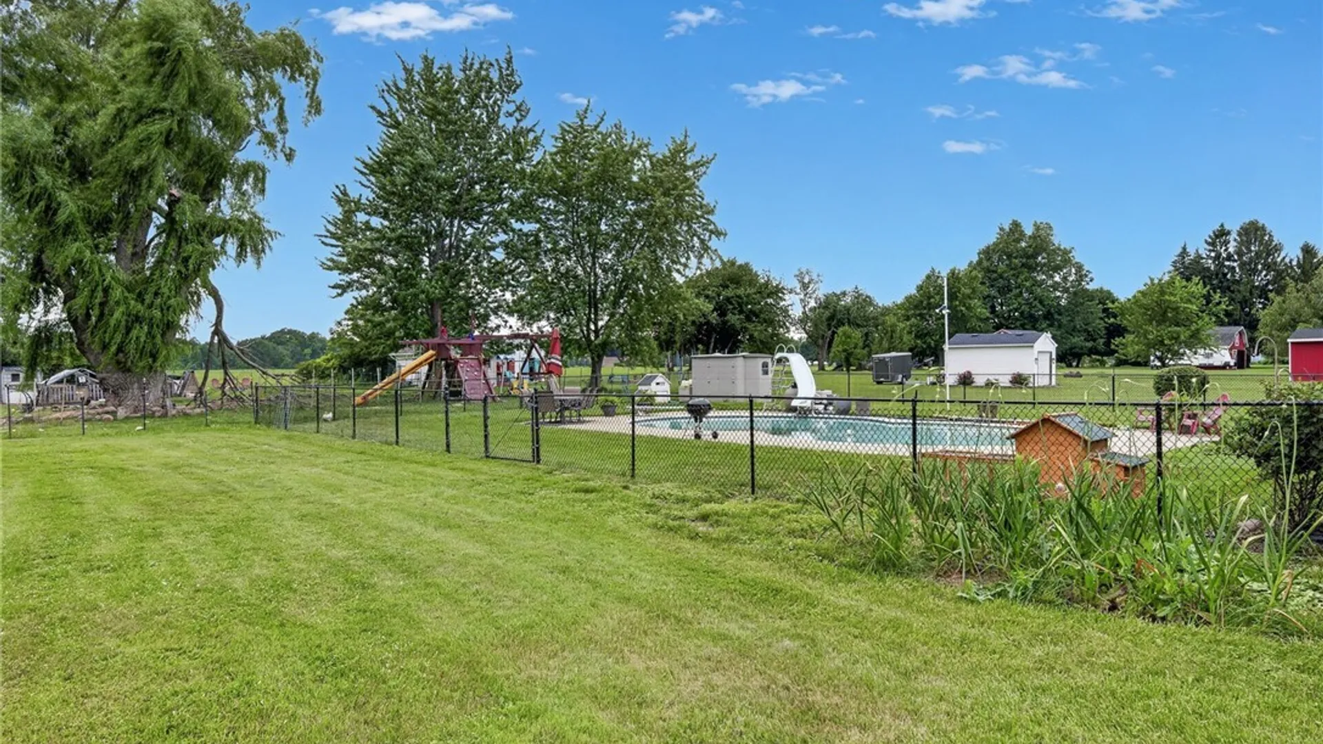 Property at 6058 Baer Road, Wheatfield, NY 14132 5
