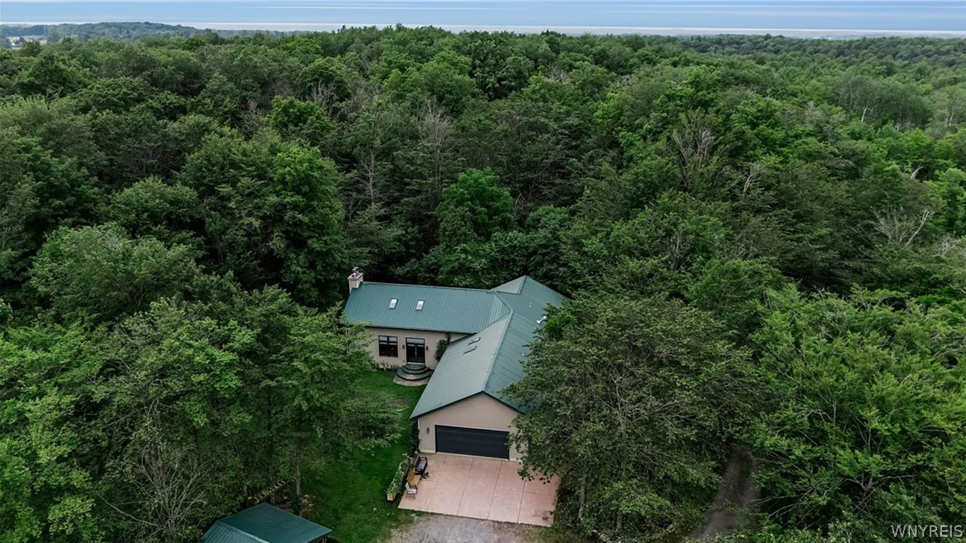 Property at 1589 Bailey Road, Bennington, NY 14037 4