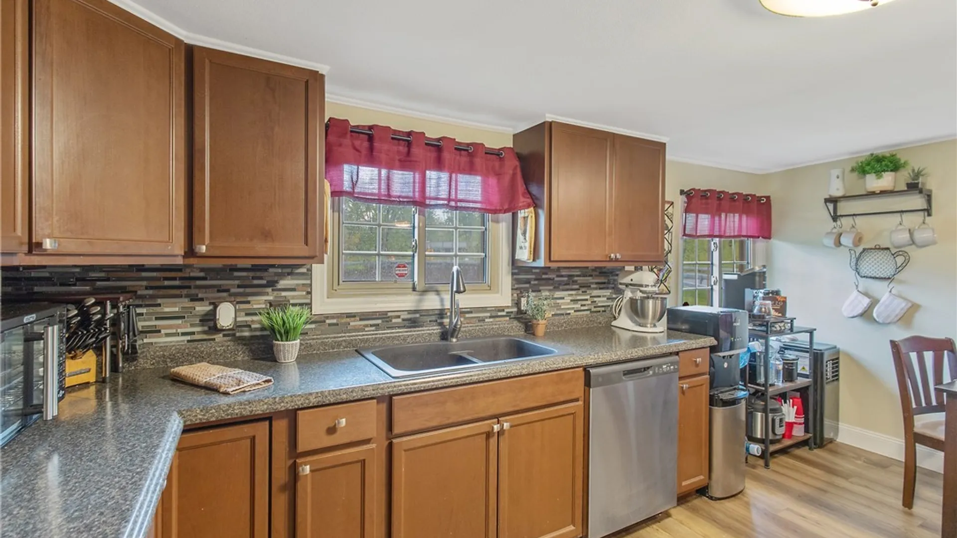 Property at 8355 Tuttle Road, Cicero, NY 13030 7