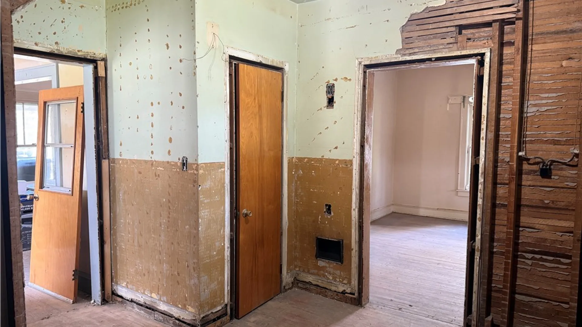 Property at 205 E Linden Street, Rome, NY 13440 15