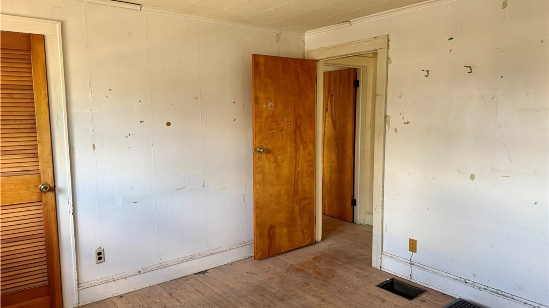 Property at 205 E Linden Street, Rome, NY 13440 18