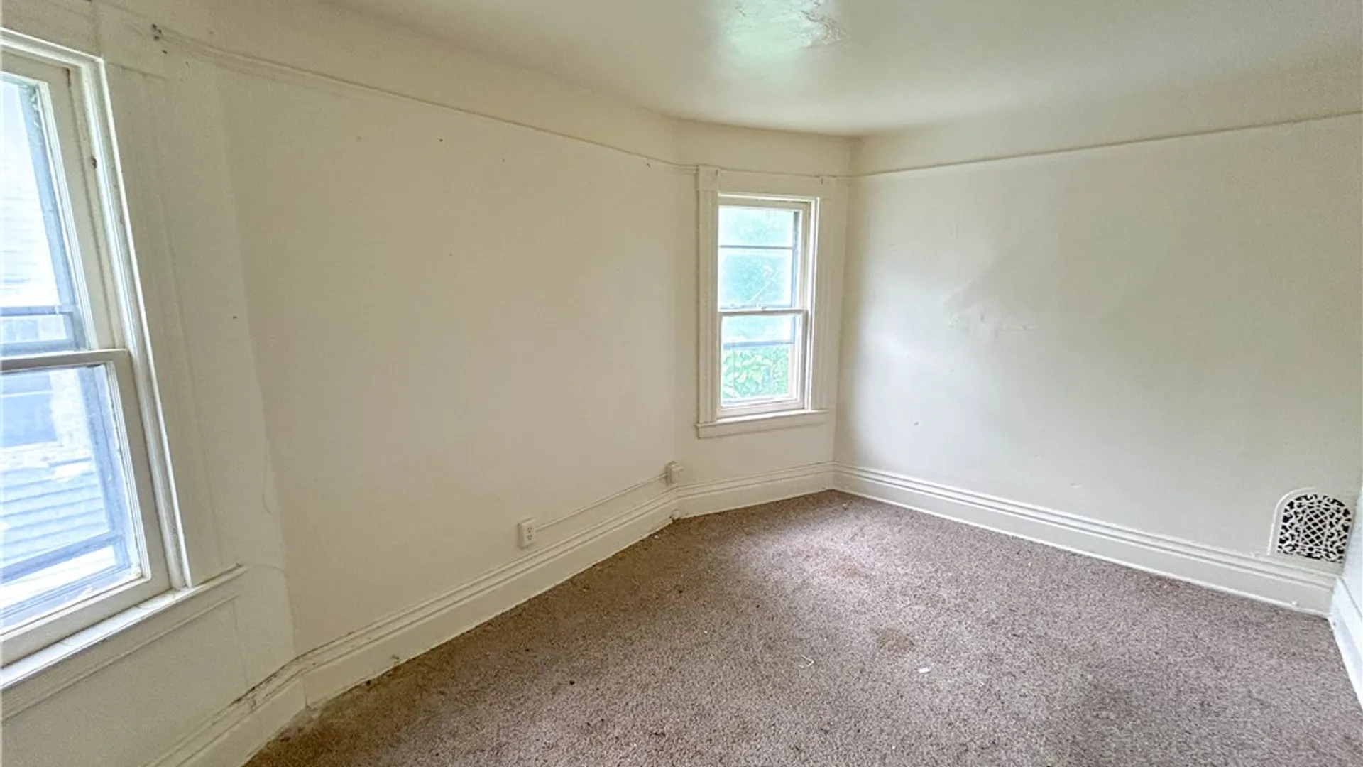 Property at 33 Finch Street, Rochester, NY 14613 18