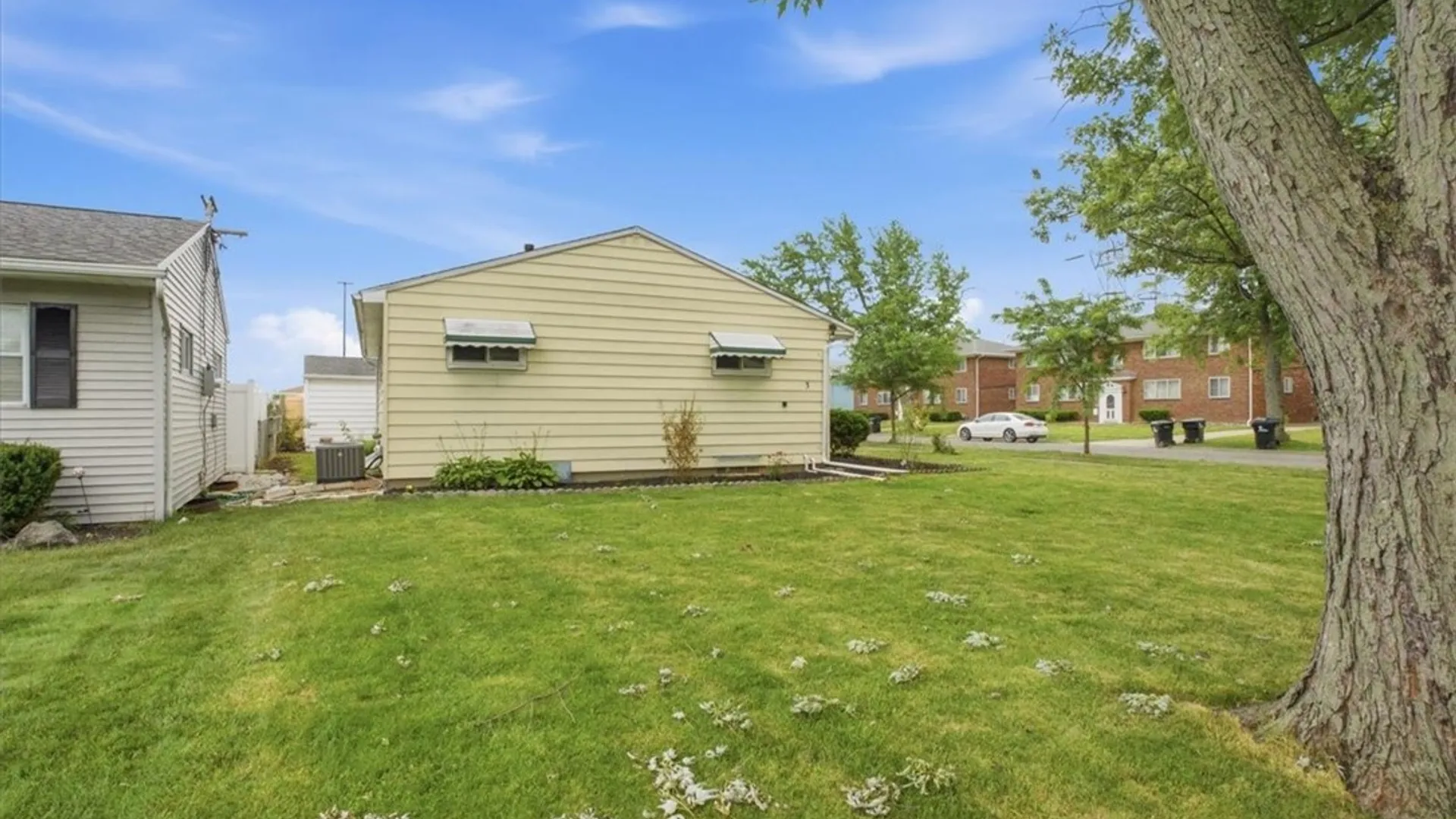 Property at 3 Winkler Drive, Tonawanda, NY 14150 4