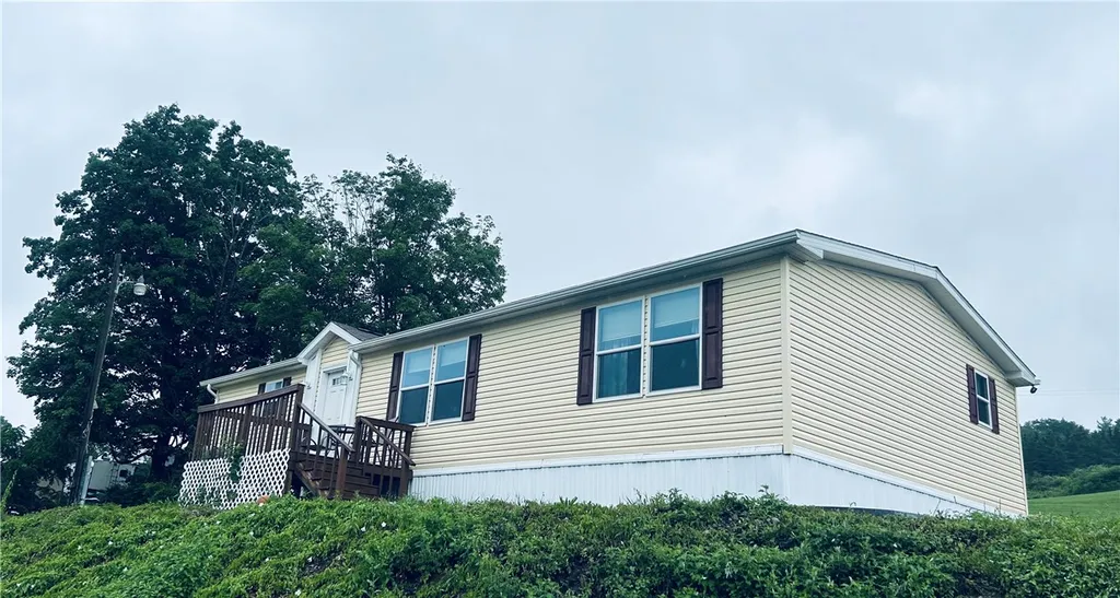 Property at 4947 County Route 70A, Avoca, NY 14810