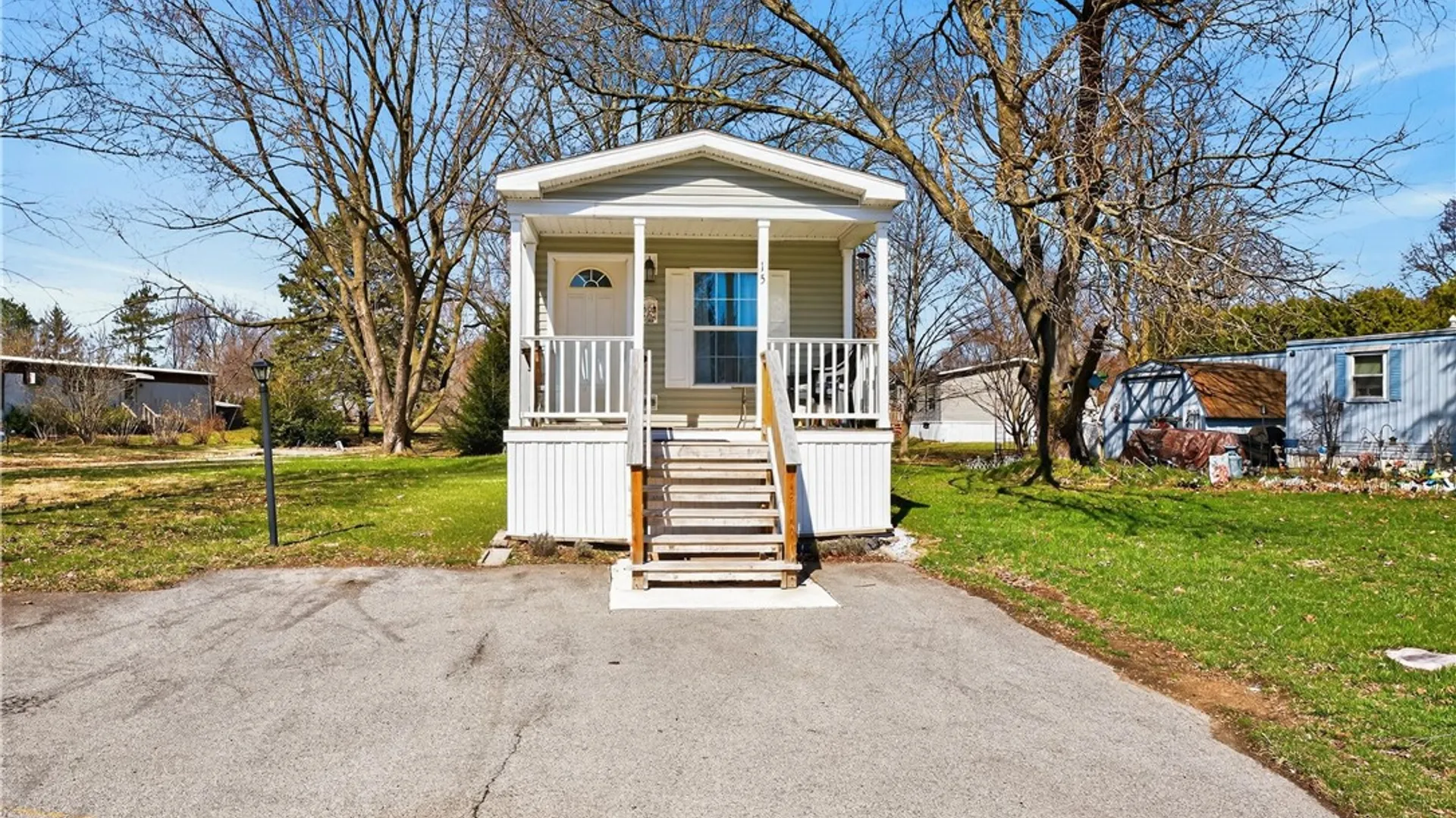 Property at 15 Glenview, Manchester, NY 14432 3