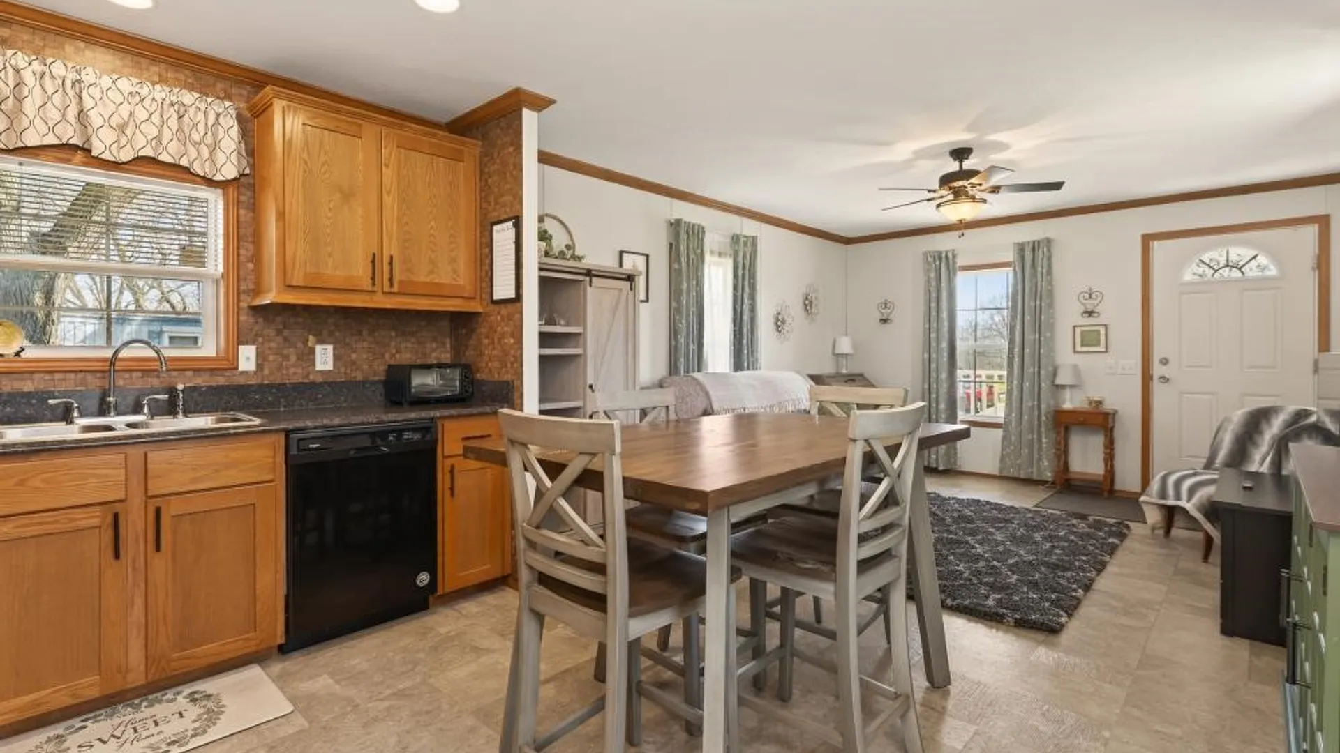 Property at 15 Glenview, Manchester, NY 14432 13
