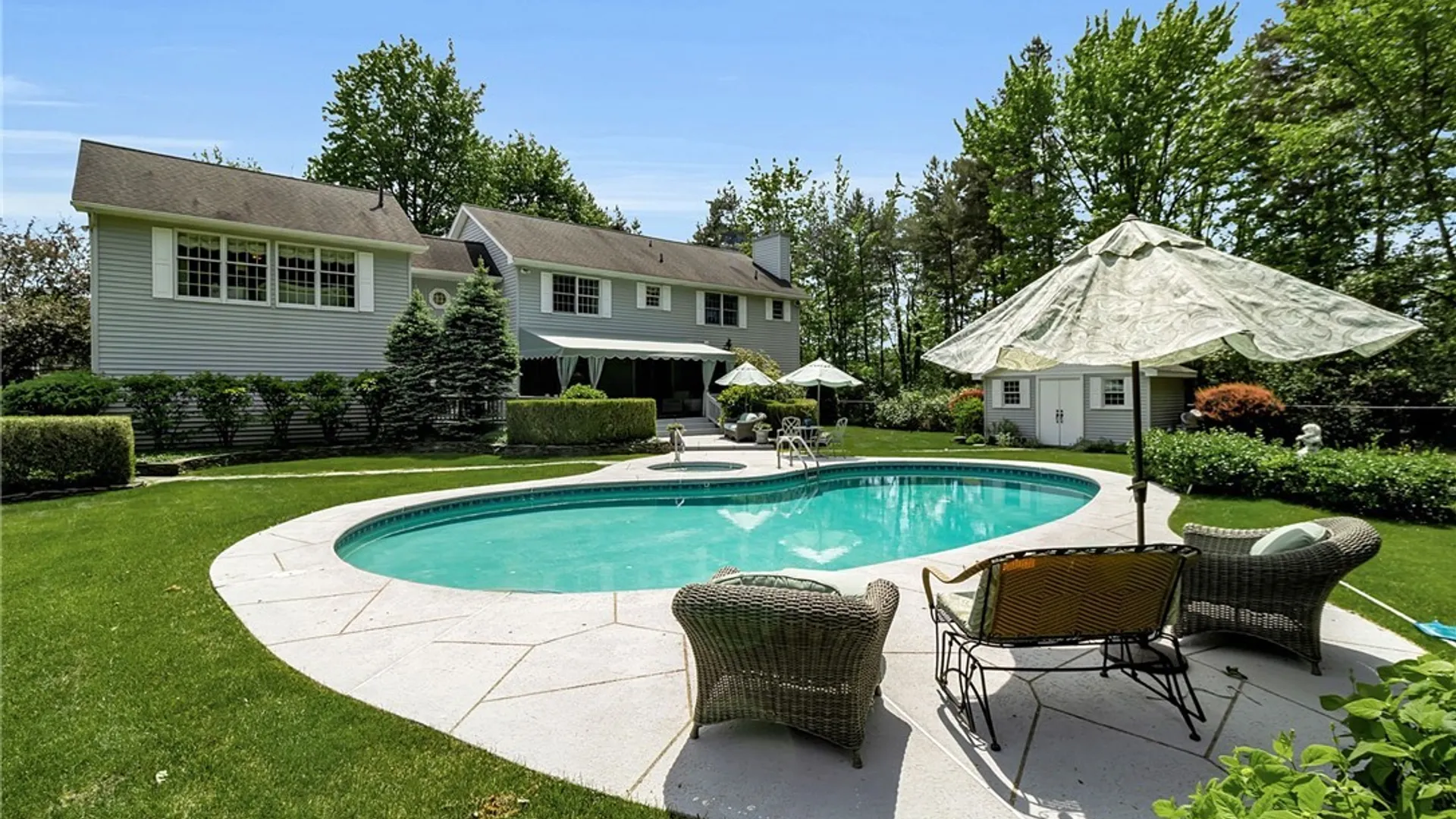 Property at 103 Sunset Boulevard, Evans, NY 14006 46