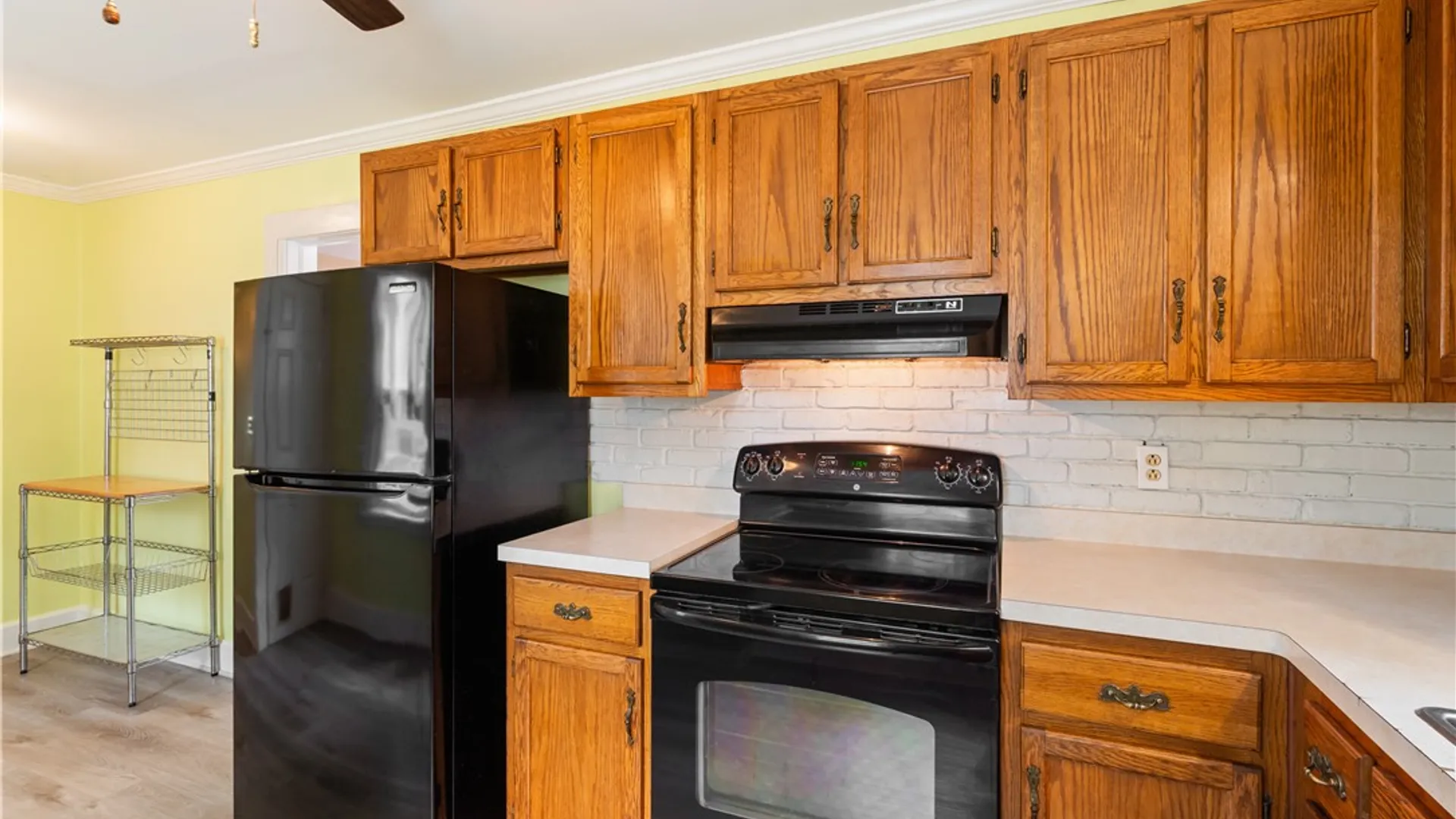 Property at 225 West Chestnut Street, East Rochester, NY 14445 17