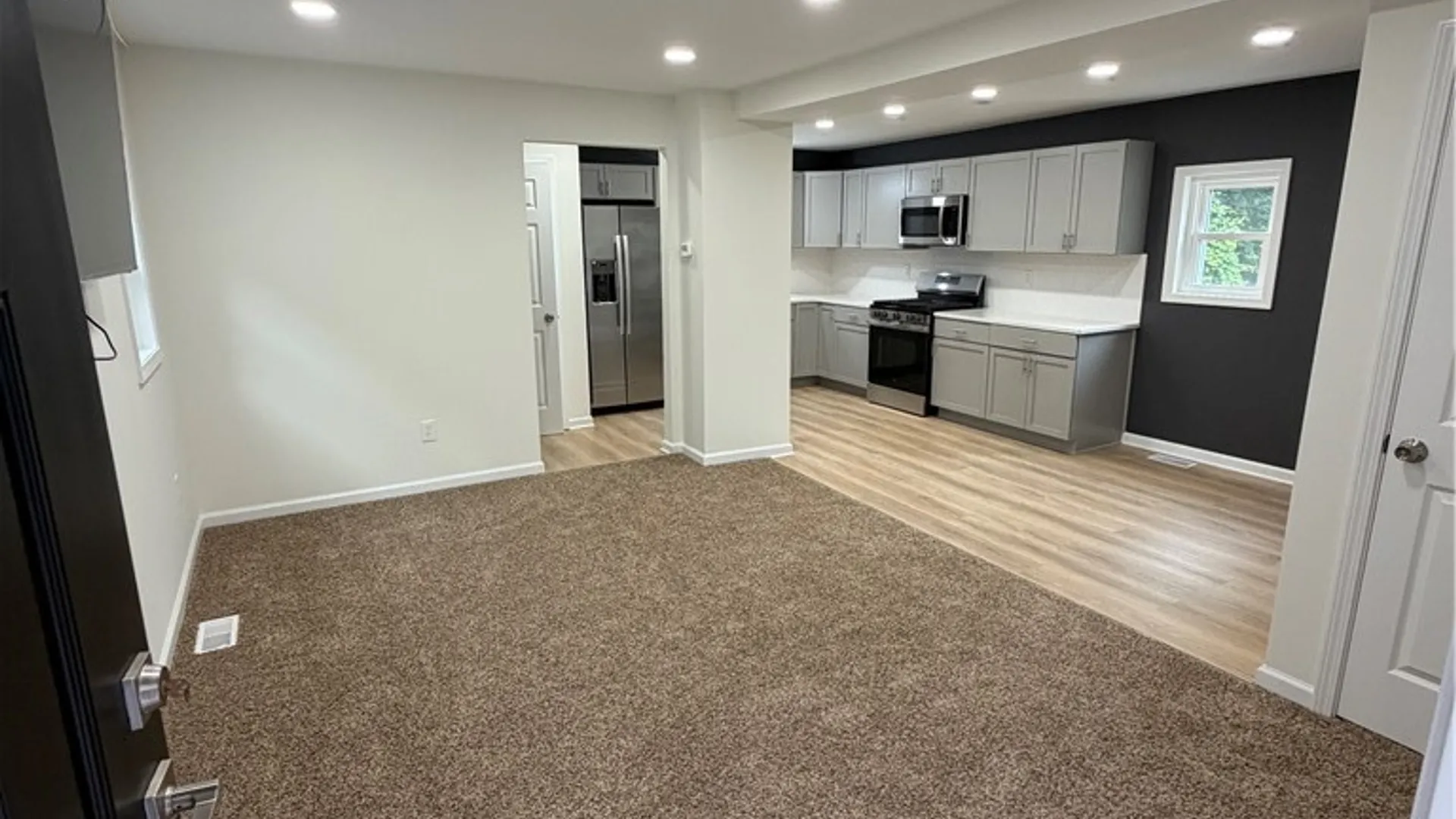 Property at 104 Elmhurst Avenue, Syracuse, NY 13207 9