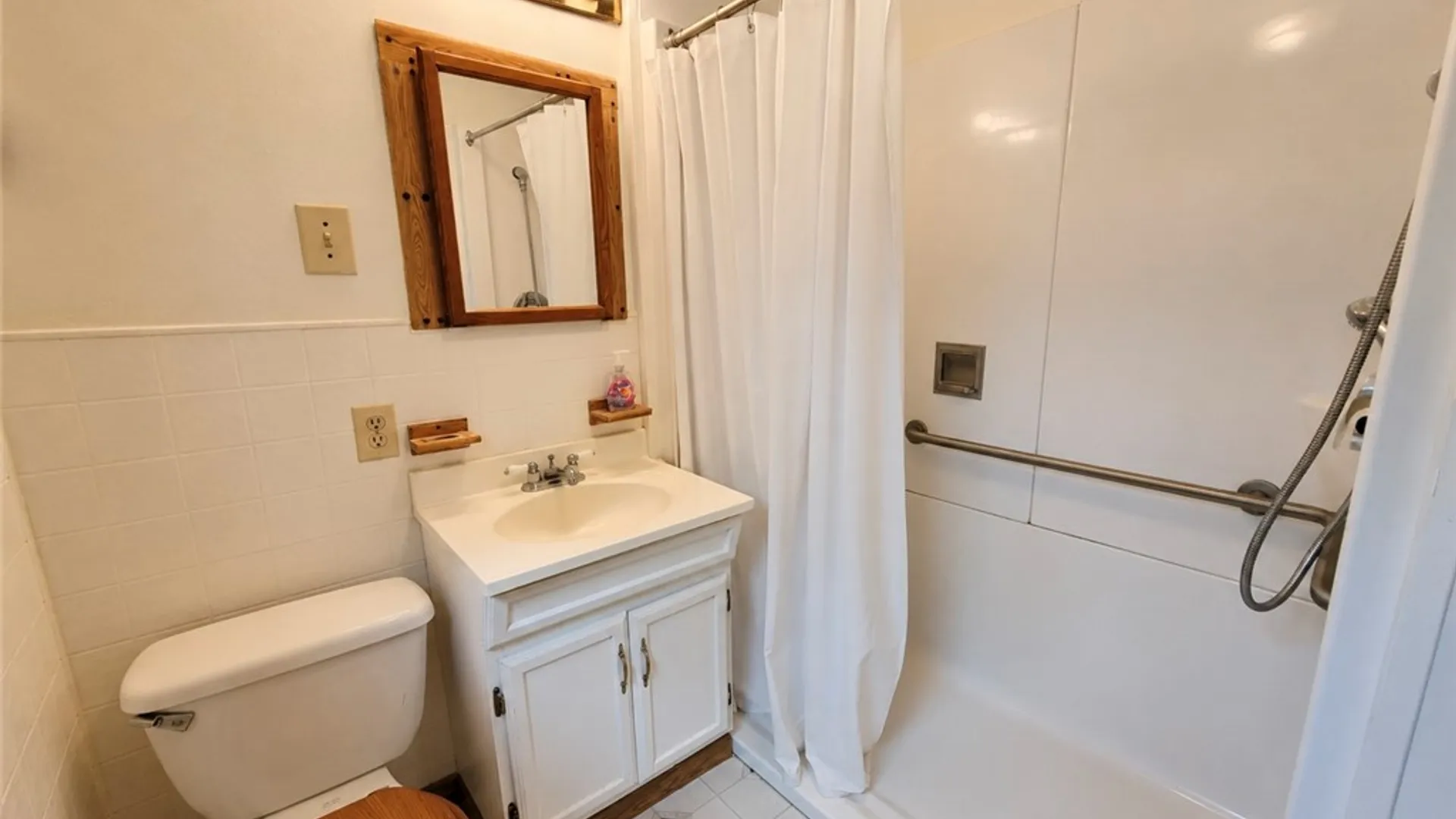 Property at 179 Roxborough Road, Rochester, NY 14619 27