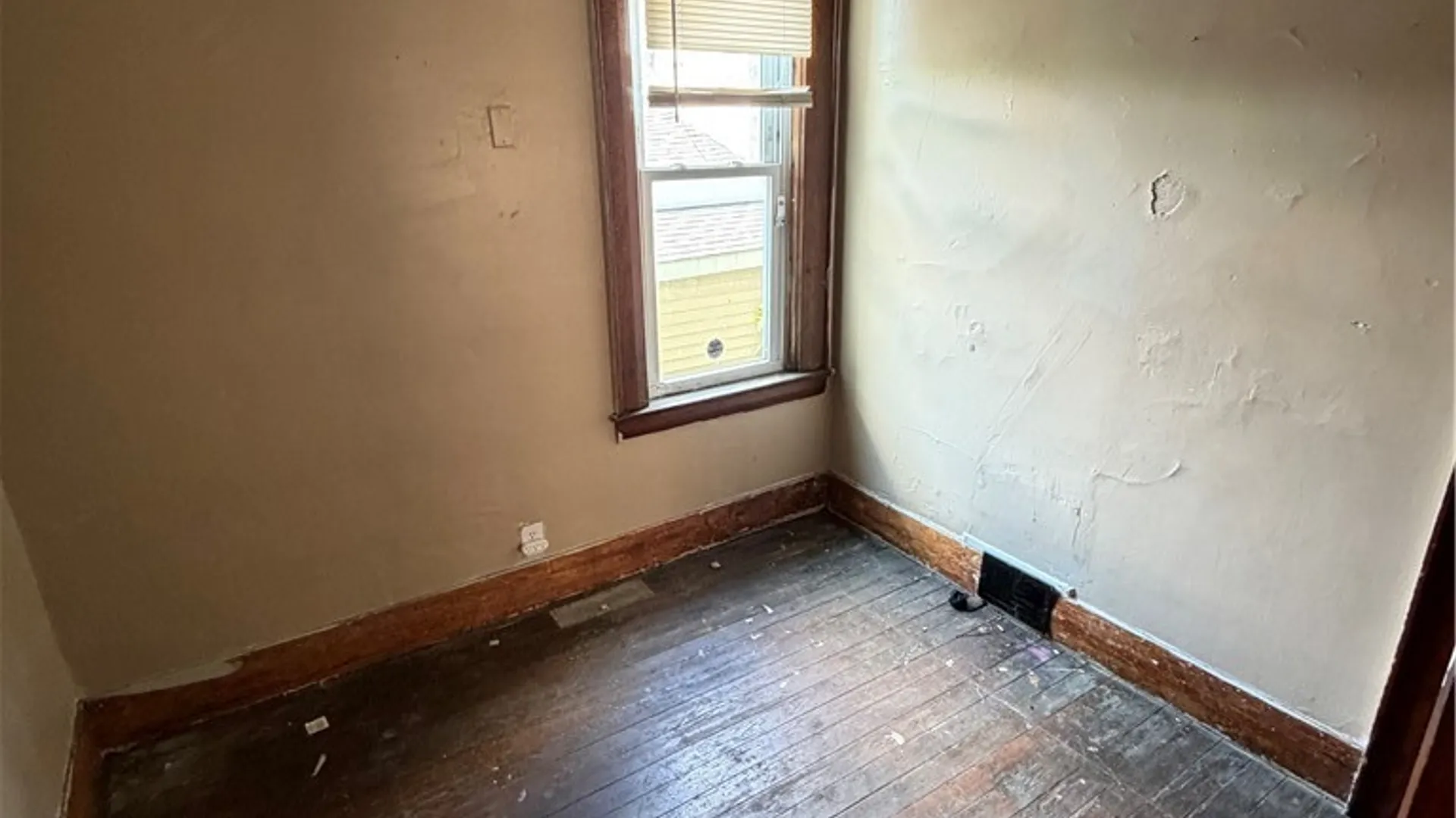Property at 809 1st North Street, Syracuse, NY 13208 12