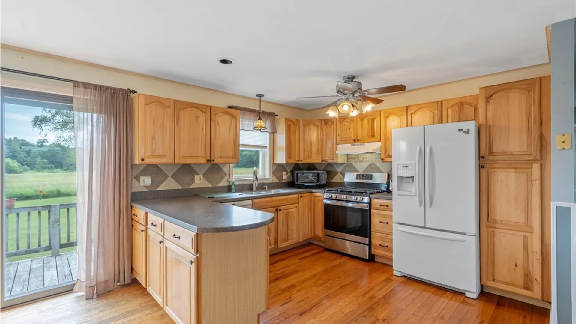 Property at 7814 State Route 31, Cicero, NY 13030 11