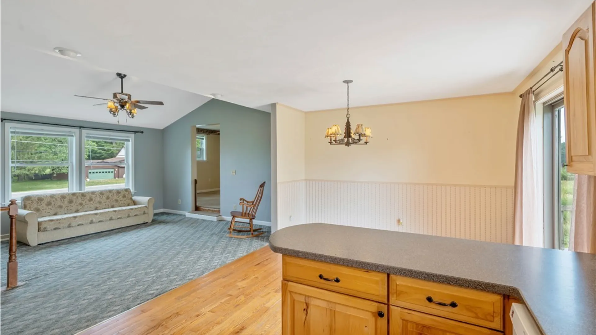 Property at 7814 State Route 31, Cicero, NY 13030 14
