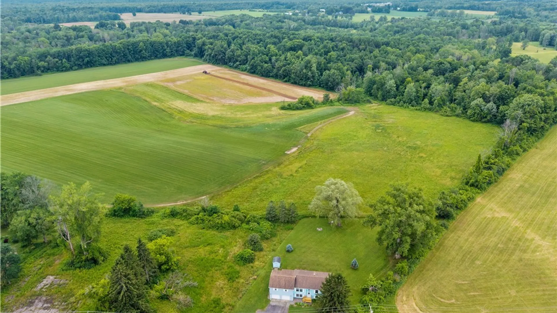 Property at 7814 State Route 31, Cicero, NY 13030 45