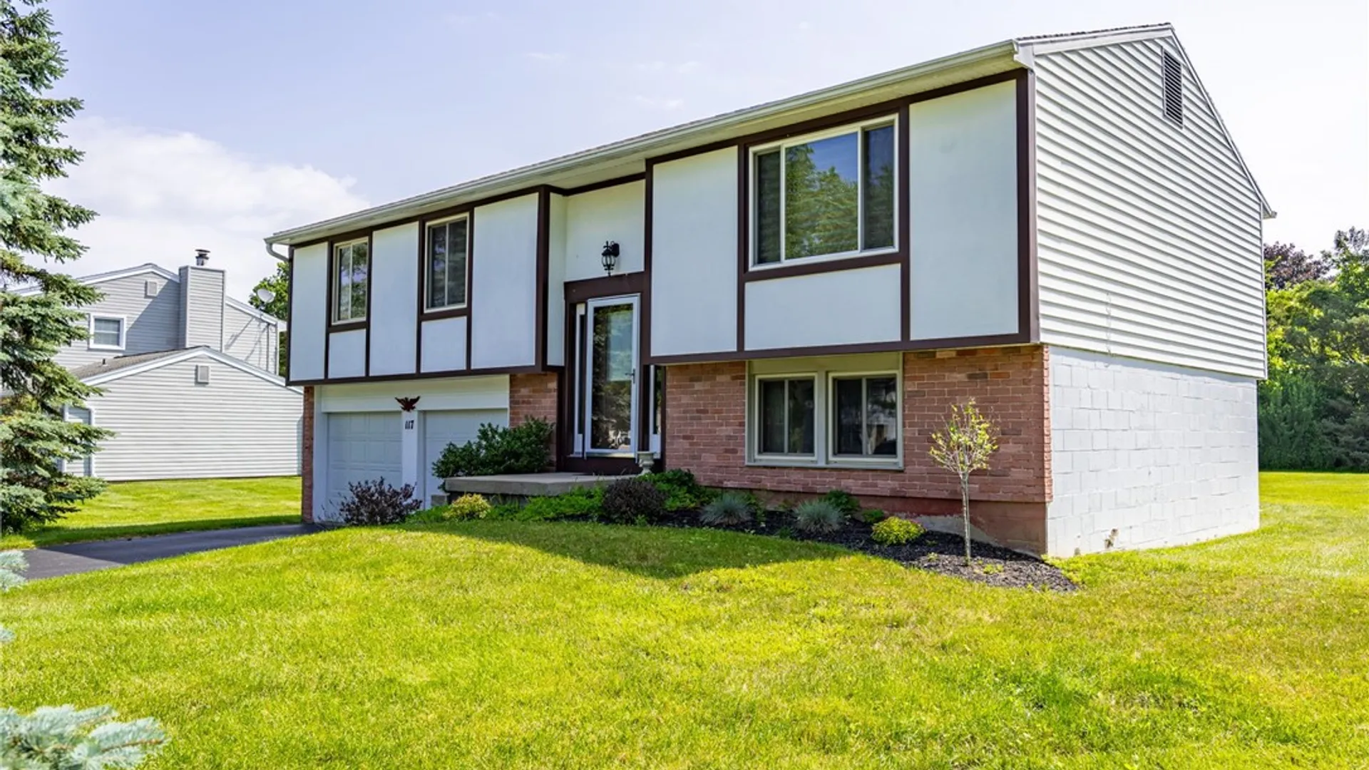 Property at 117 Stockton Lane, Penfield, NY 14625 3