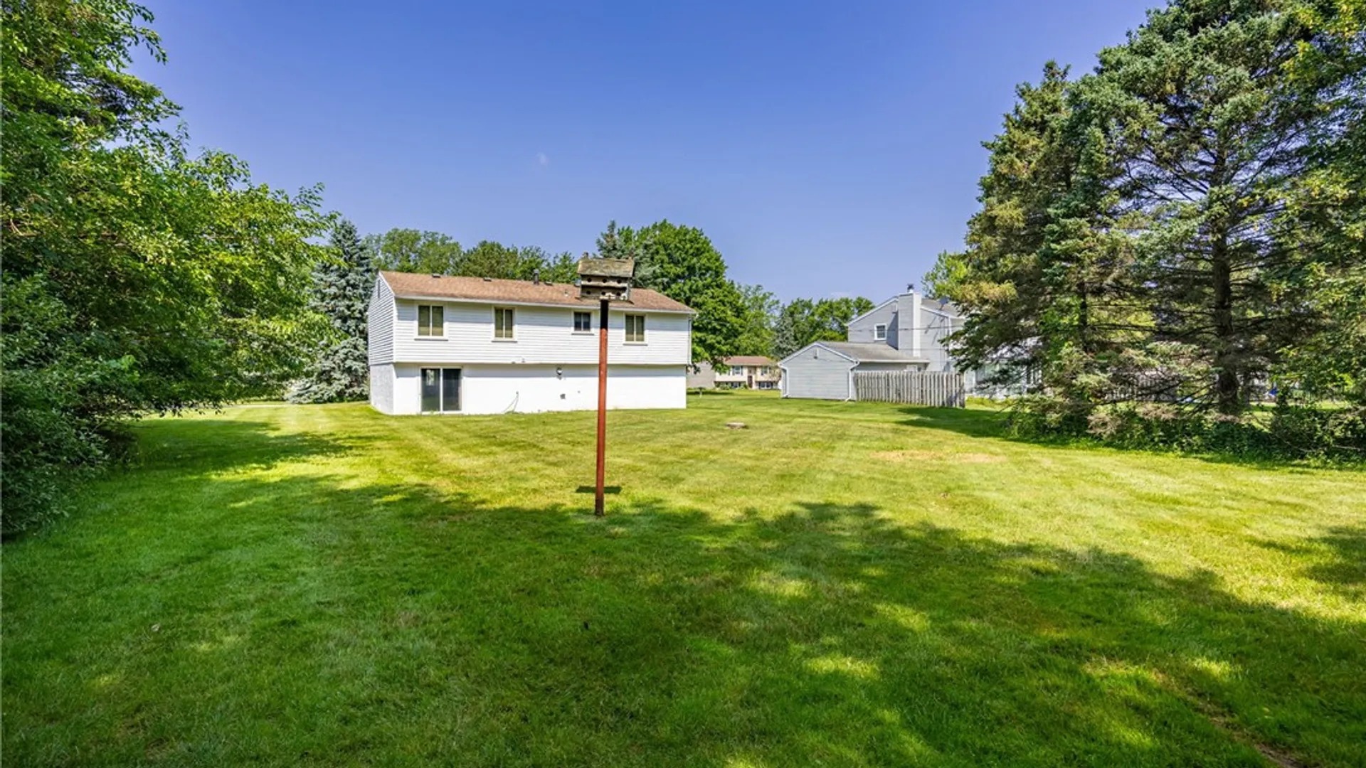 Property at 117 Stockton Lane, Penfield, NY 14625 10