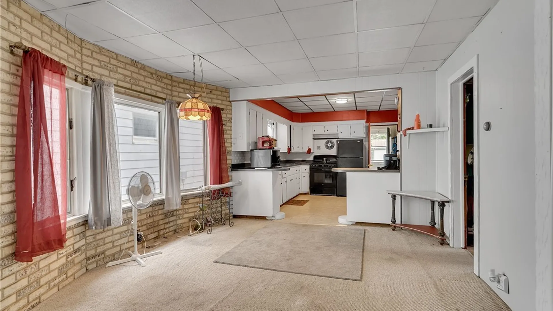 Property at 418 Ideal Street, Buffalo, NY 14206 6