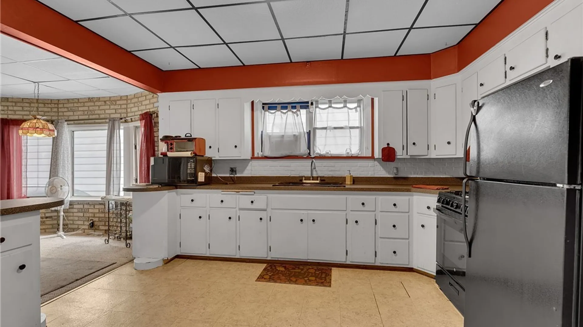 Property at 418 Ideal Street, Buffalo, NY 14206 9