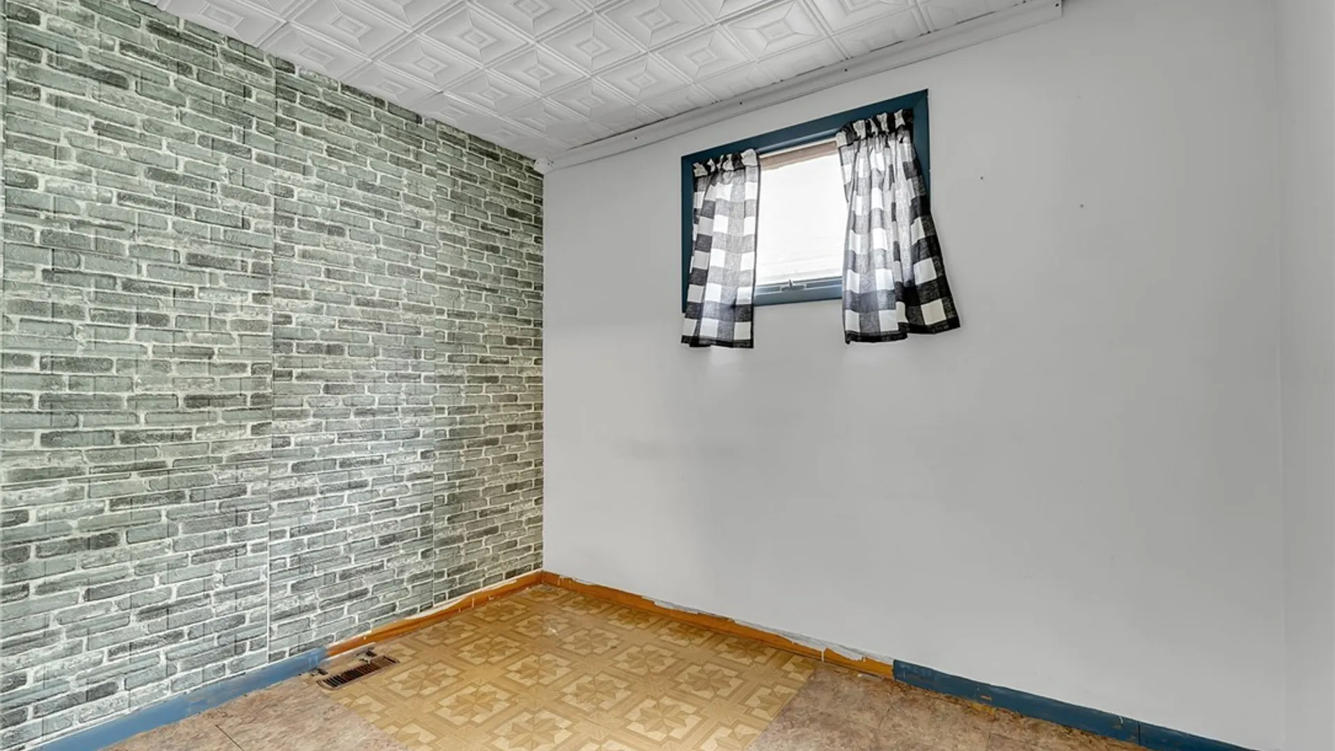 Property at 418 Ideal Street, Buffalo, NY 14206 19