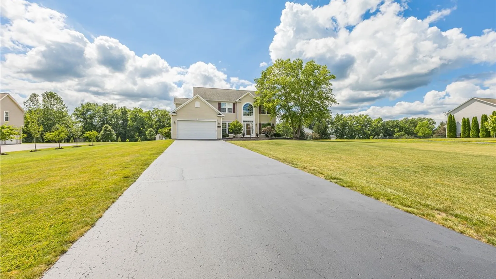Property at 338 Stonefield Lane, Farmington, NY 14425 49