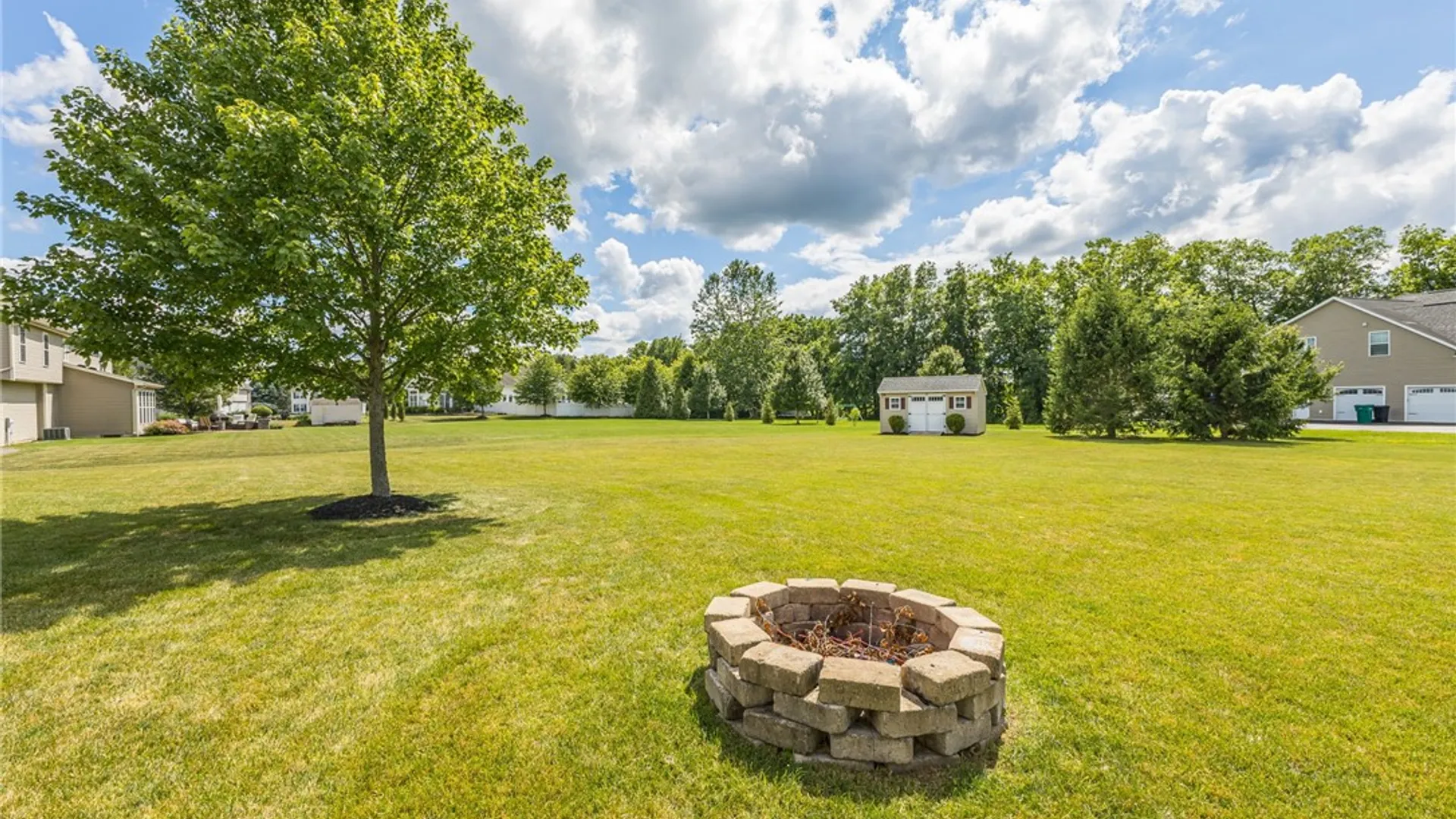 Property at 338 Stonefield Lane, Farmington, NY 14425 47