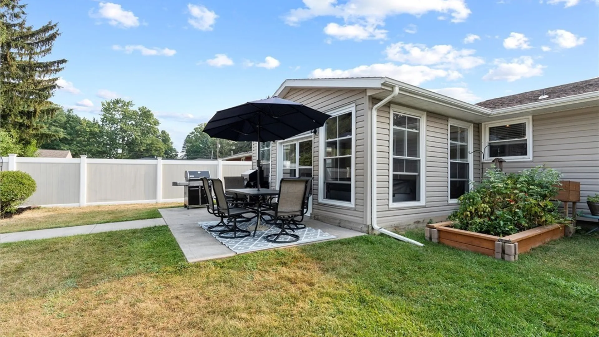Property at 106 Dolores, Salina, NY 13212 39