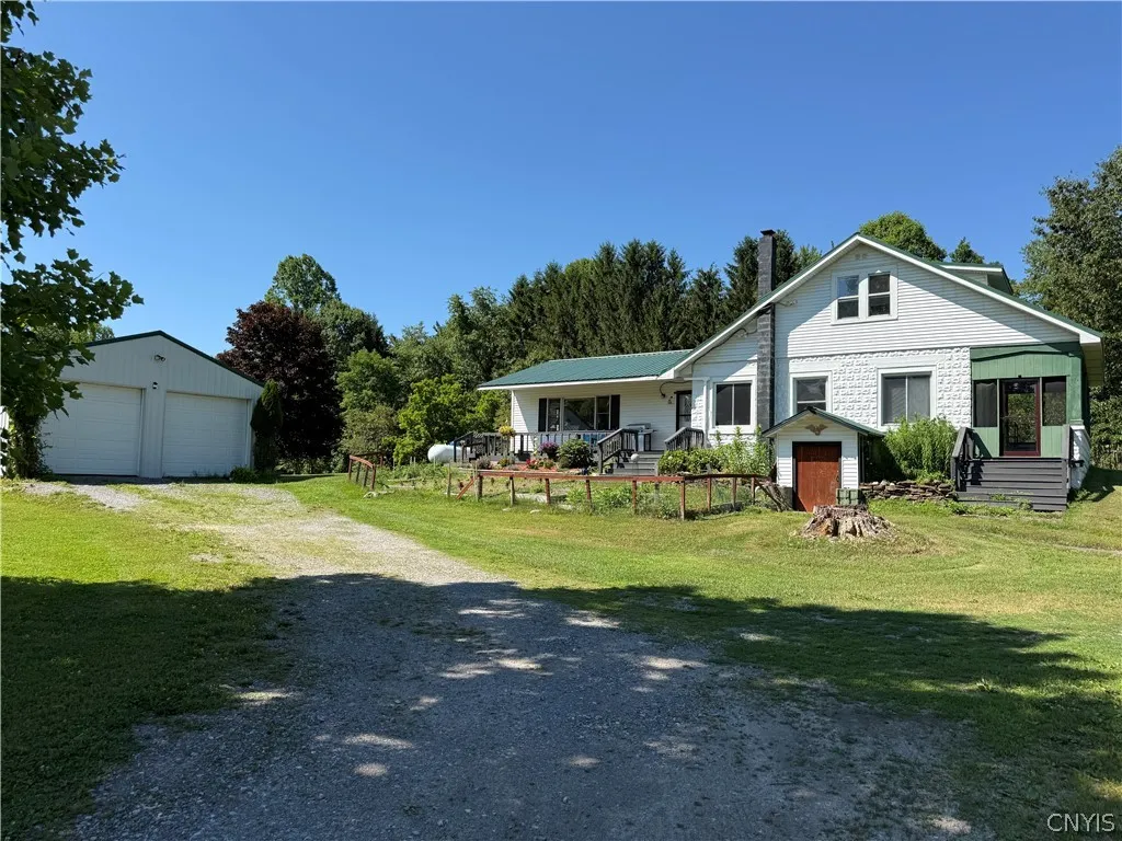 Property at 189 County Route 10, Schroeppel, NY 13132