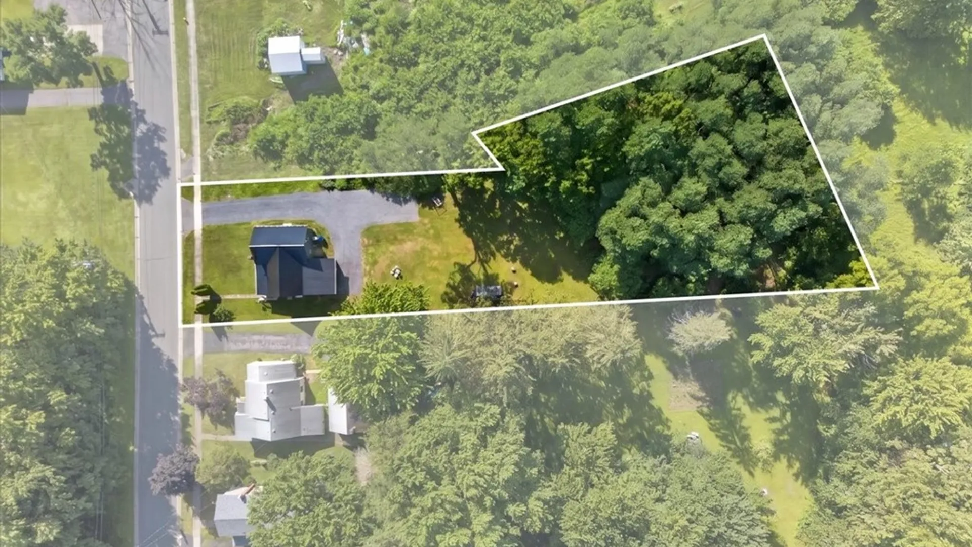 Property at 153 W Dezeng Street, Galen, NY 14433 29