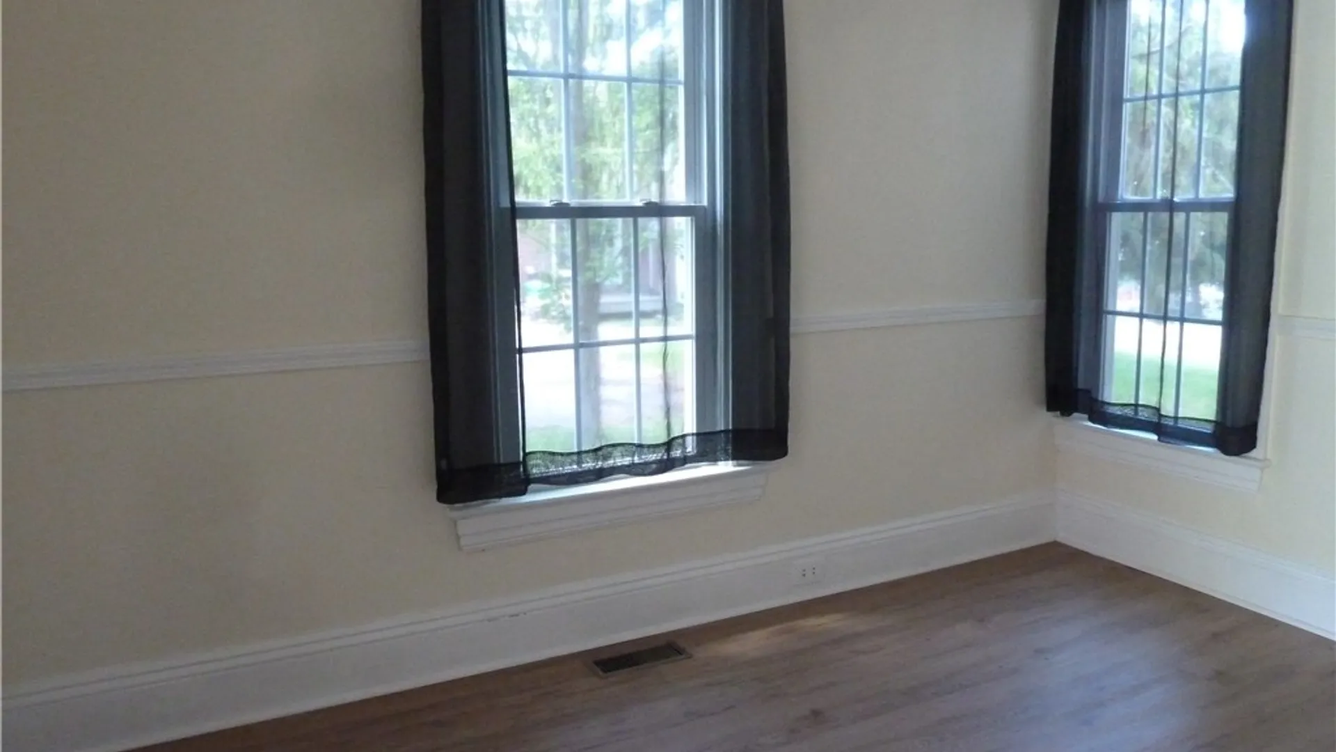 Property at 120 W Sixth Street, lower, Corning City, NY 14830 20