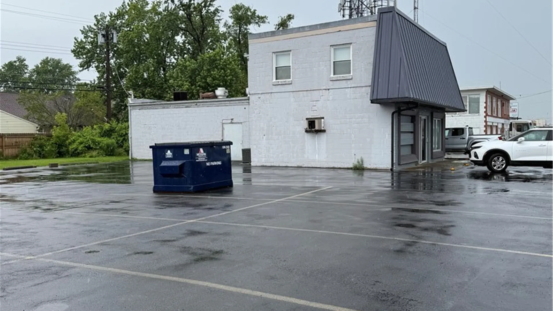 Property at 838 Niagara Falls Blvd Boulevard, Tonawanda, NY 14223 5