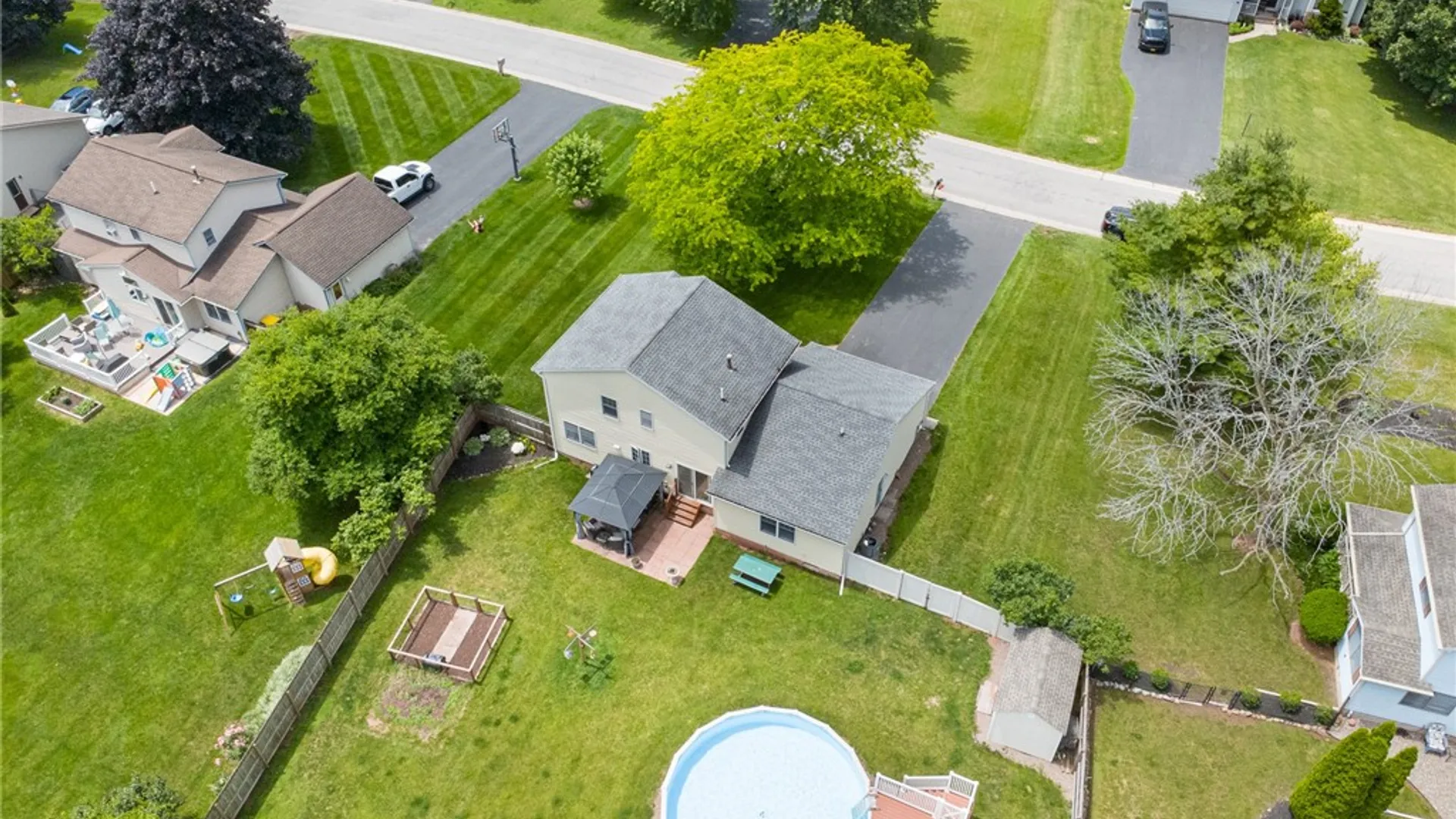 Property at 2119 Stonehedge Drive, Ontario, NY 14519 34
