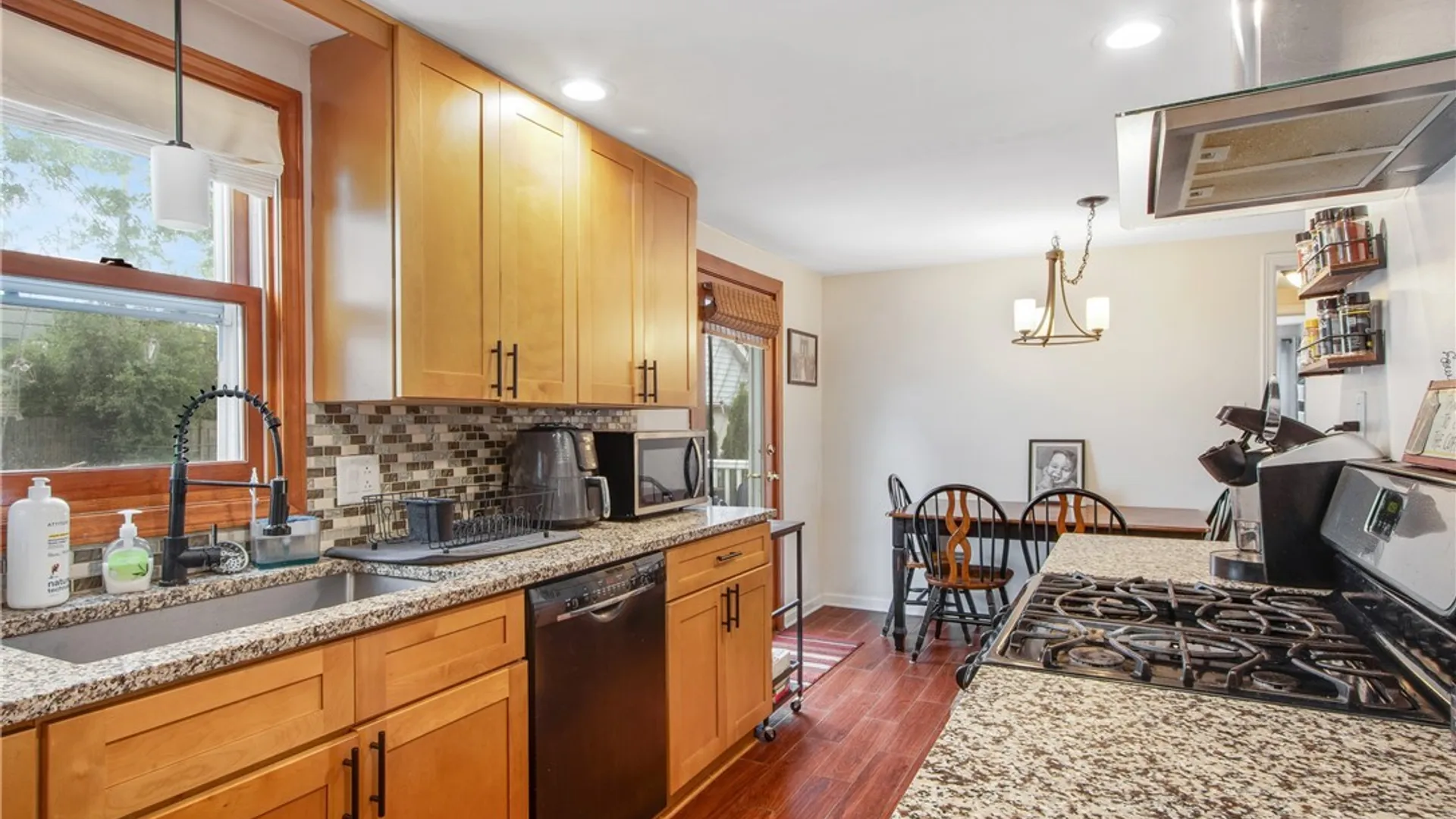 Property at 224 Paramount Parkway, Tonawanda, NY 14223 11