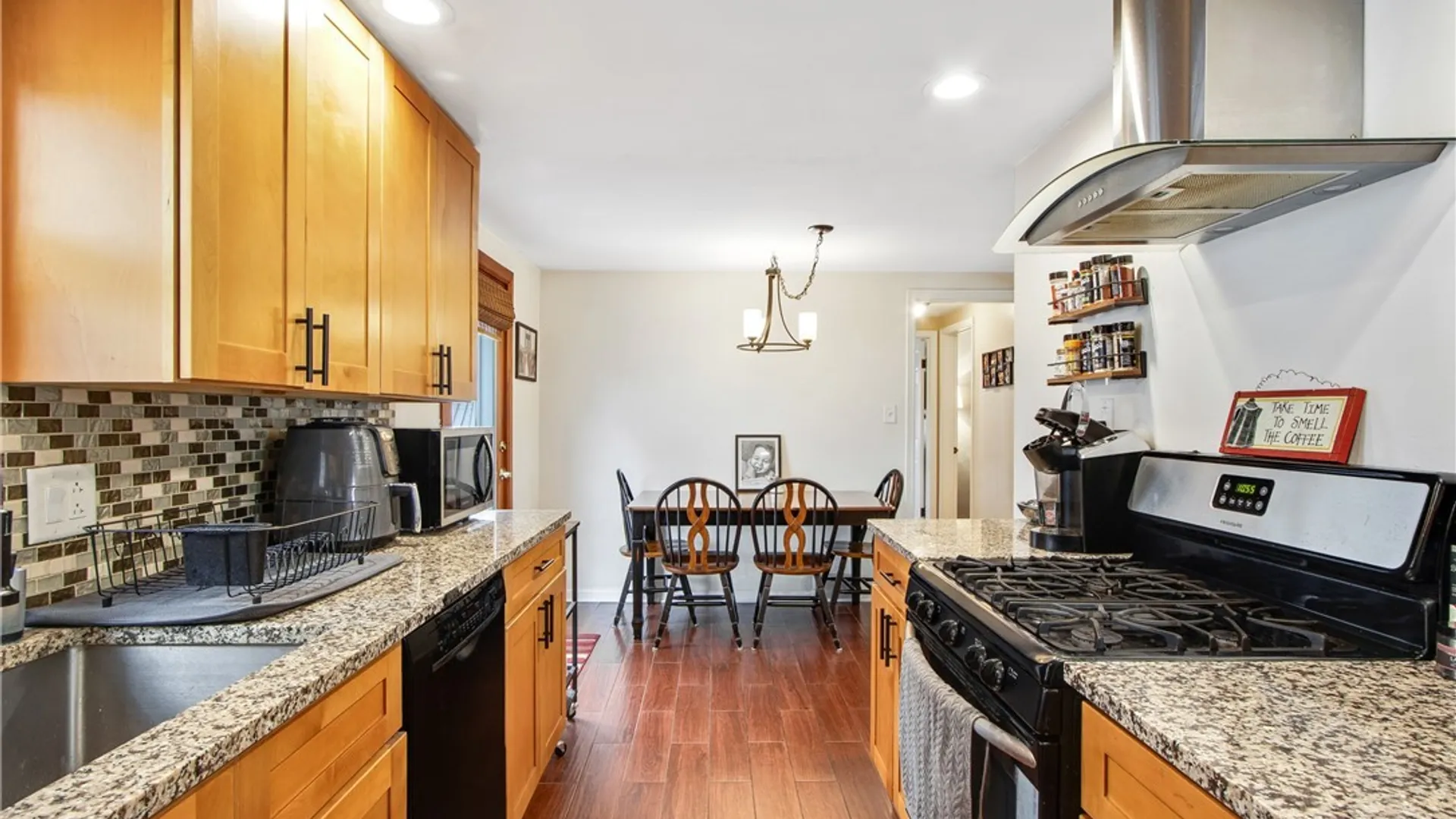 Property at 224 Paramount Parkway, Tonawanda, NY 14223 12